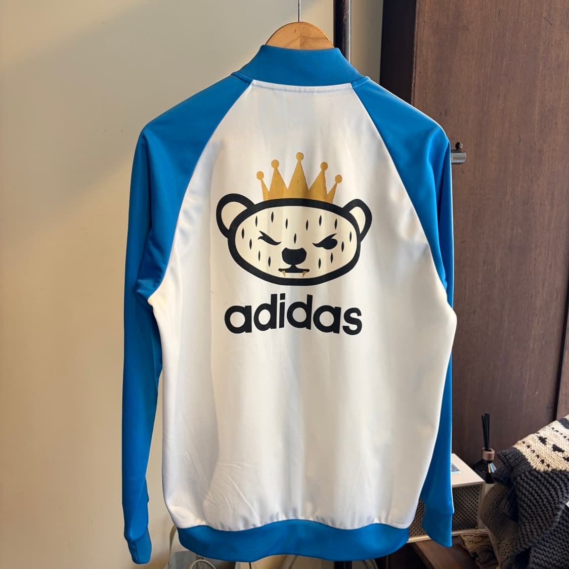 15632 - 아디다스 25주년 니고 베어 트랙탑 져지 상품이미지5