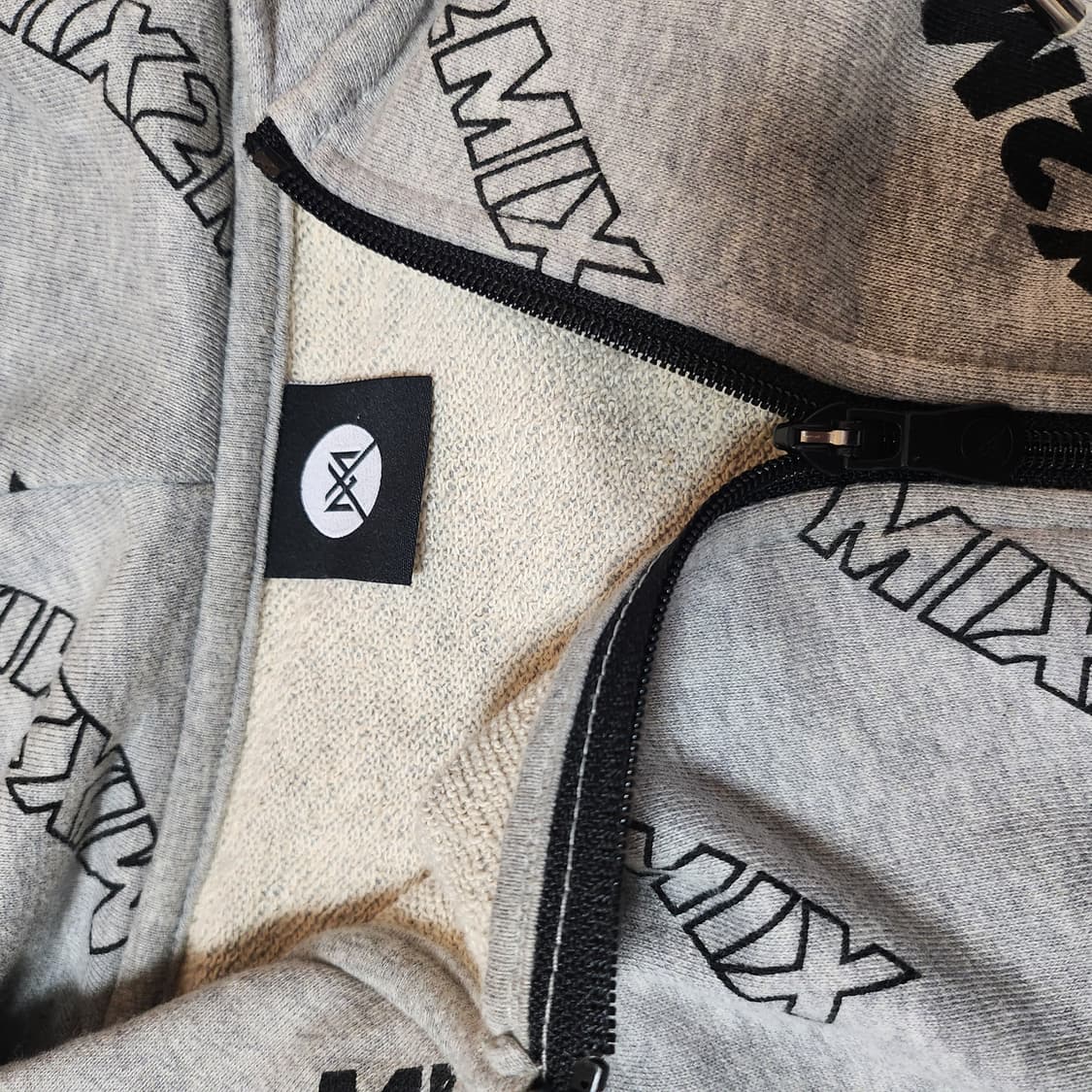 《새상품》MIX2MIX 후드 집업 상품이미지4