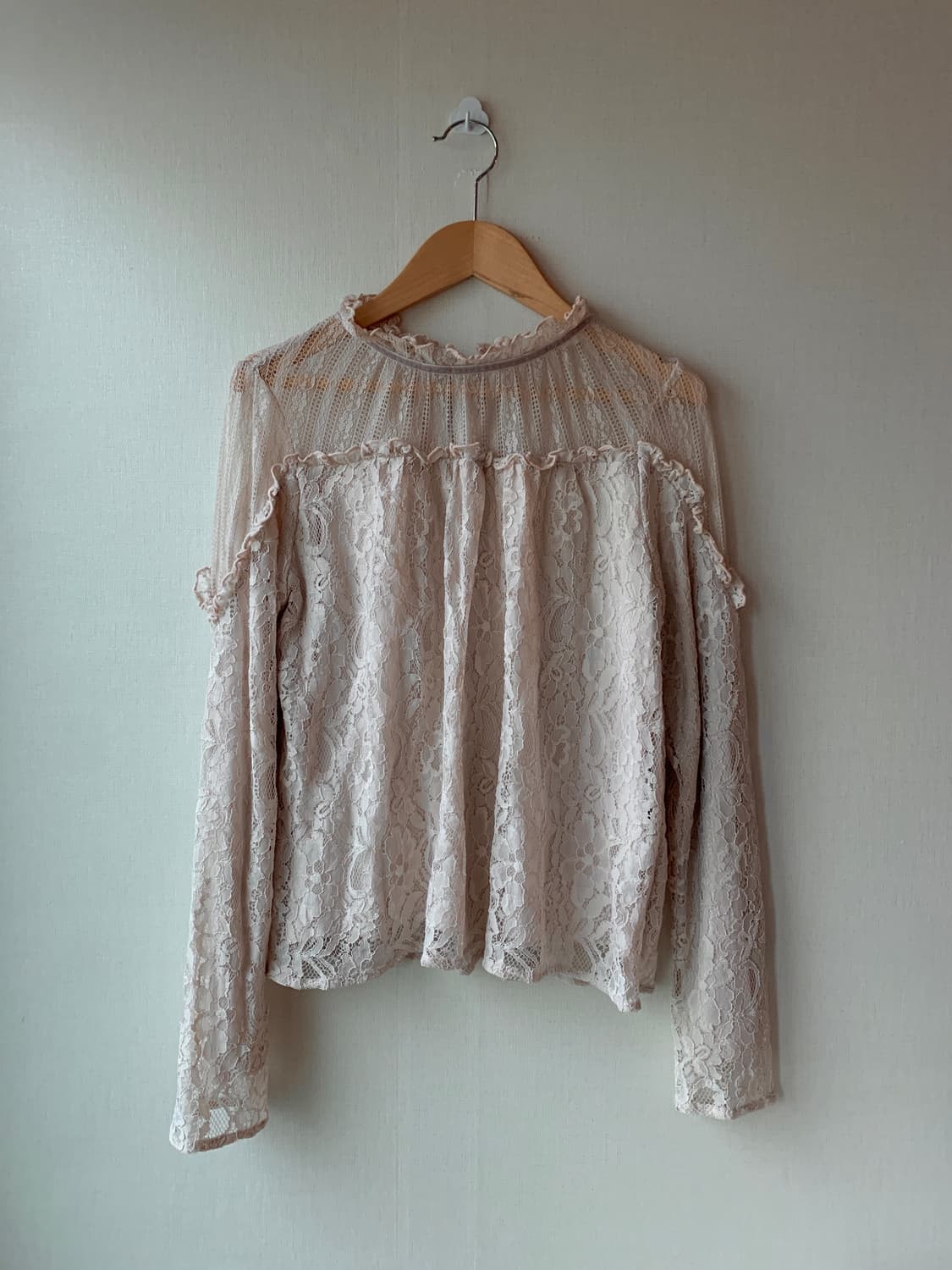 frill lace velvet ribbon blouse 상품이미지1