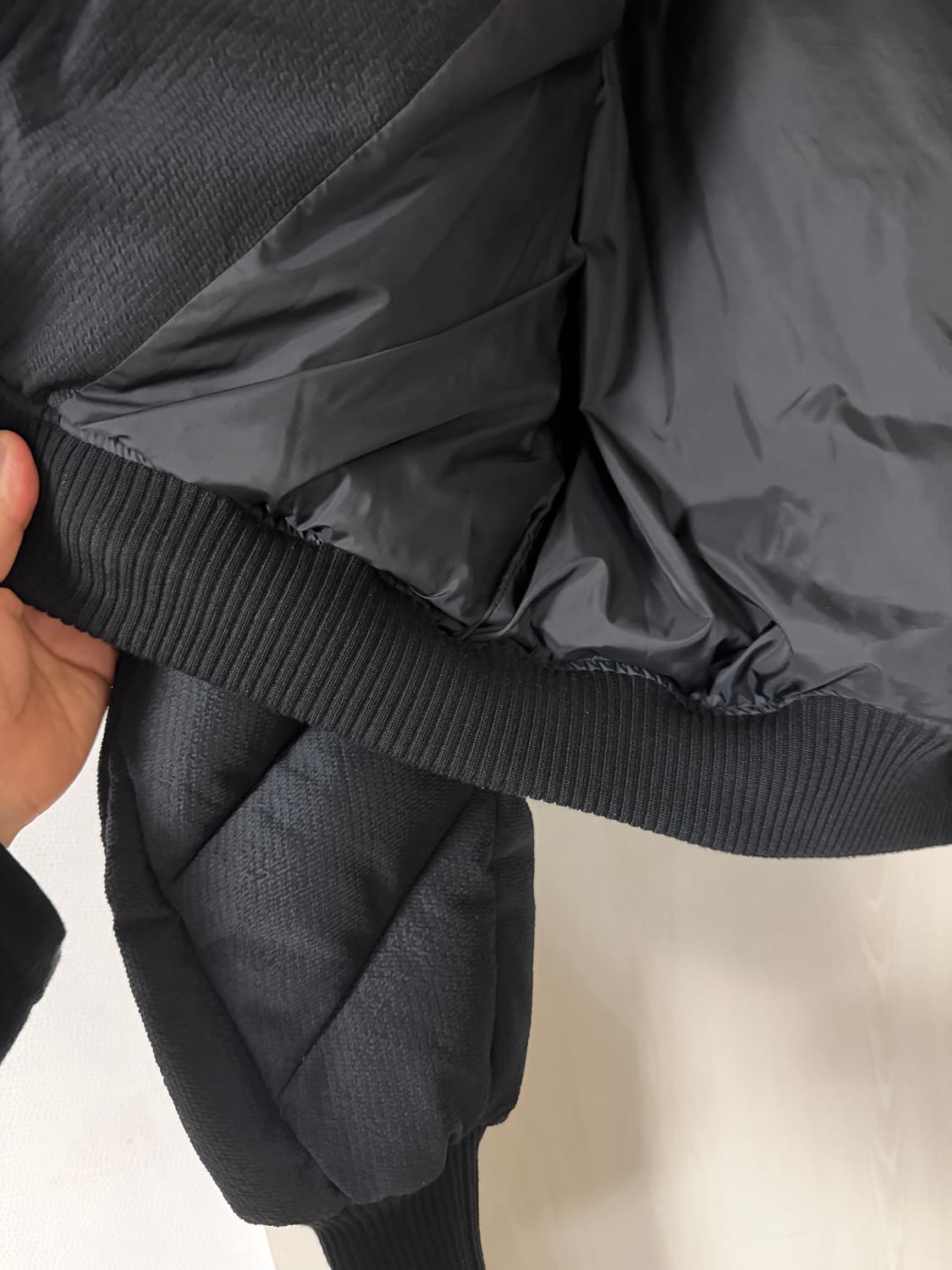 엘무드 헬리움 크롭 다운 푸퍼 블랙 44 상품이미지4