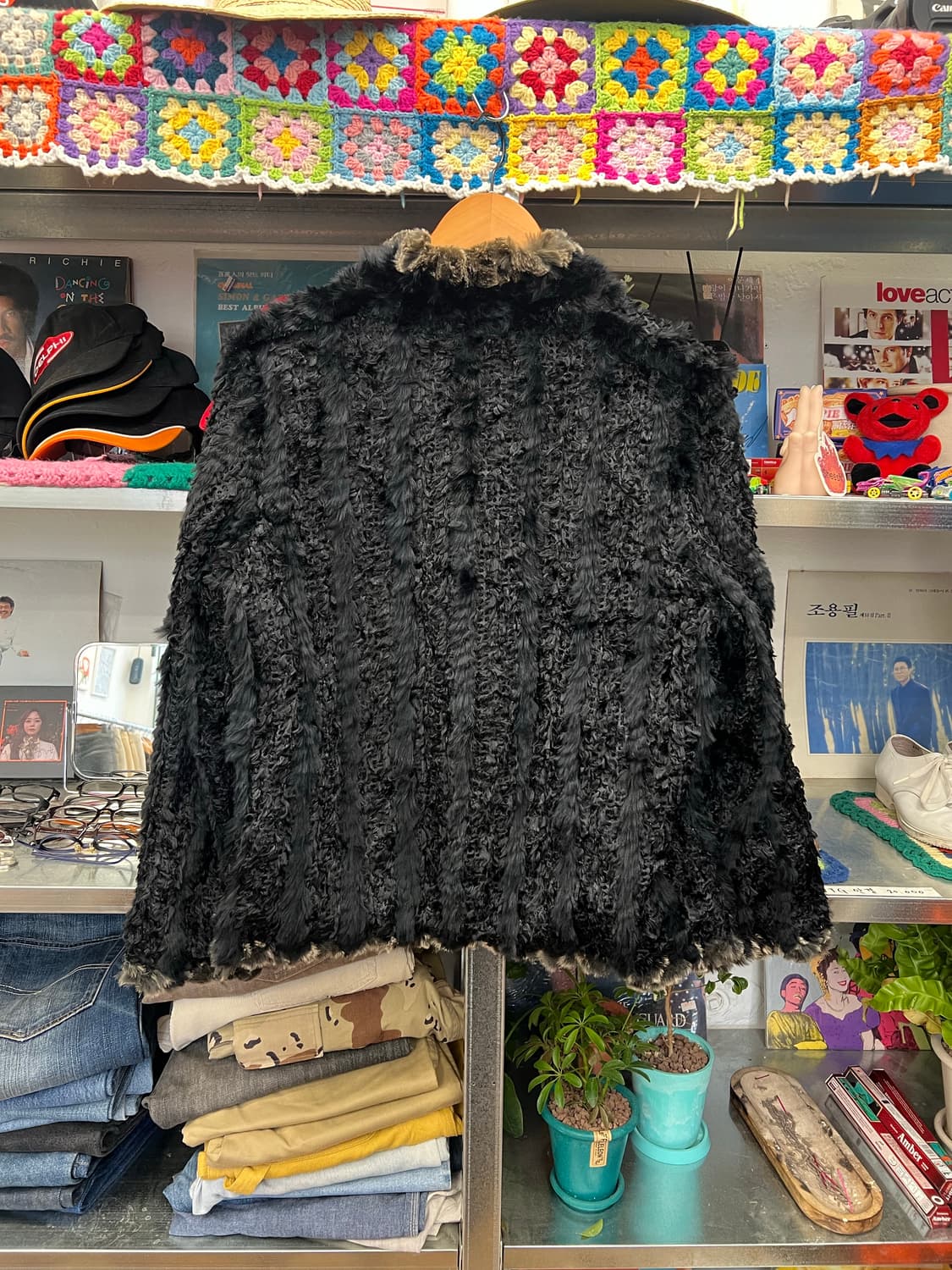 Vintage Black Curly Faux Fur Jacket 상품이미지2