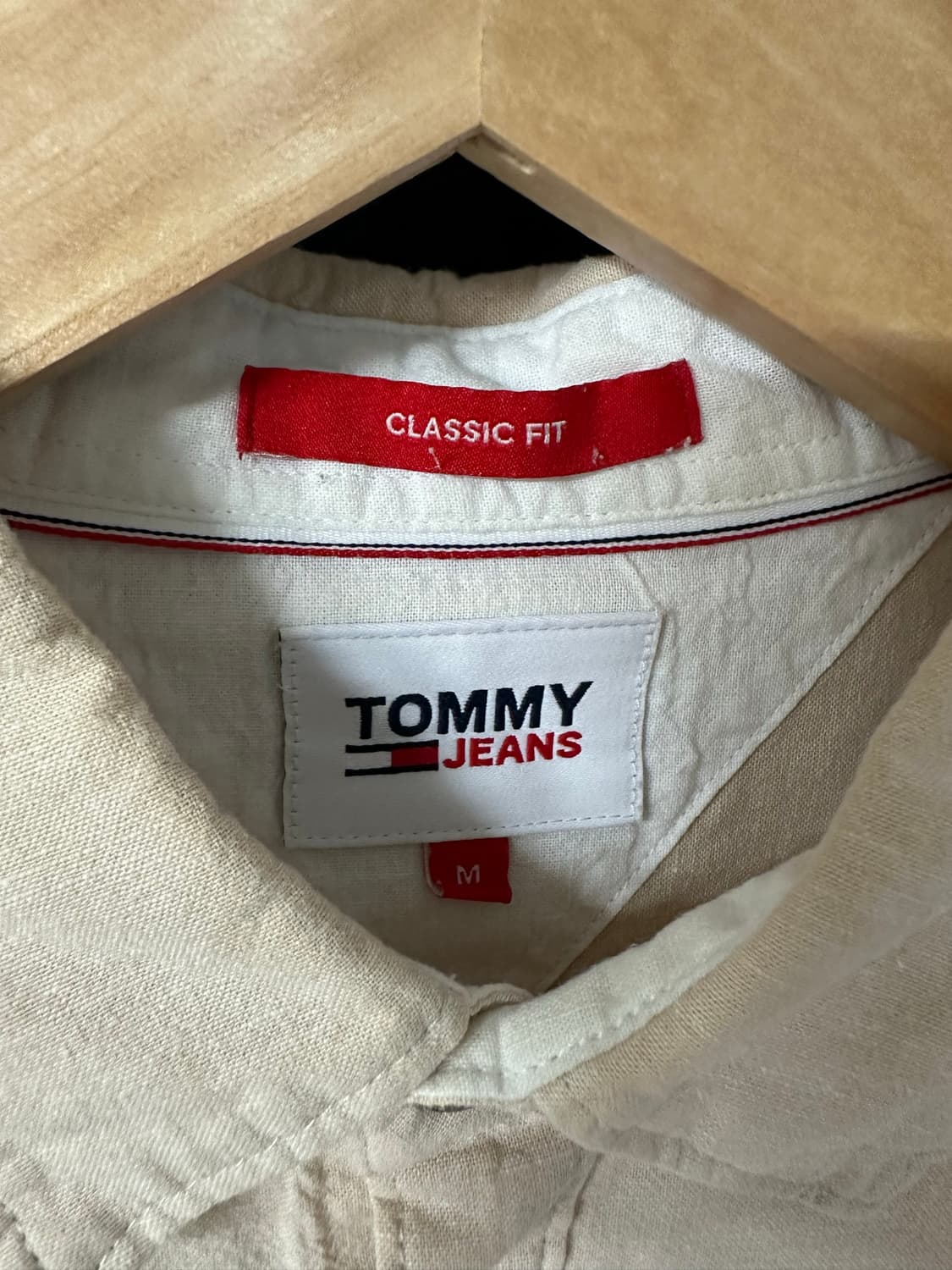 타미진스(TOMMY JEANS) 클래식핏 코튼 린넨 셔츠 M 아이보리 상품이미지3