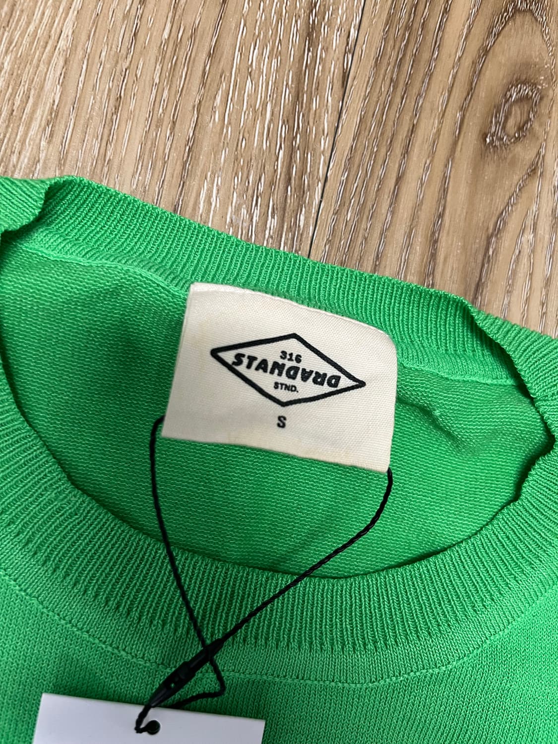 (새상품) 제네럴 아이디어 반팔 니트 S 상품이미지4