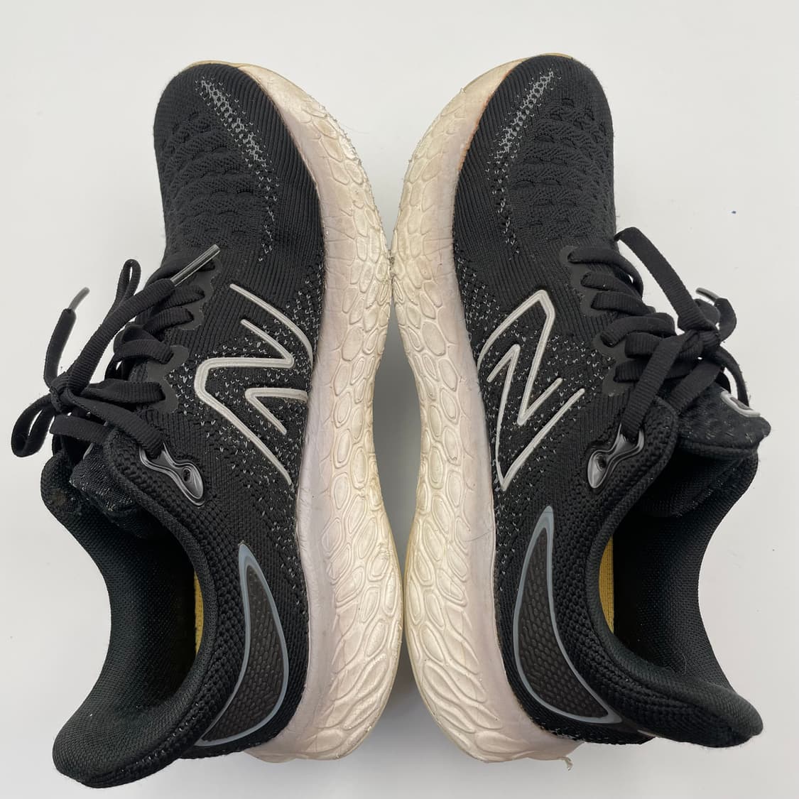뉴발란스 검정색 여성 운동화 신발 235 상품이미지4