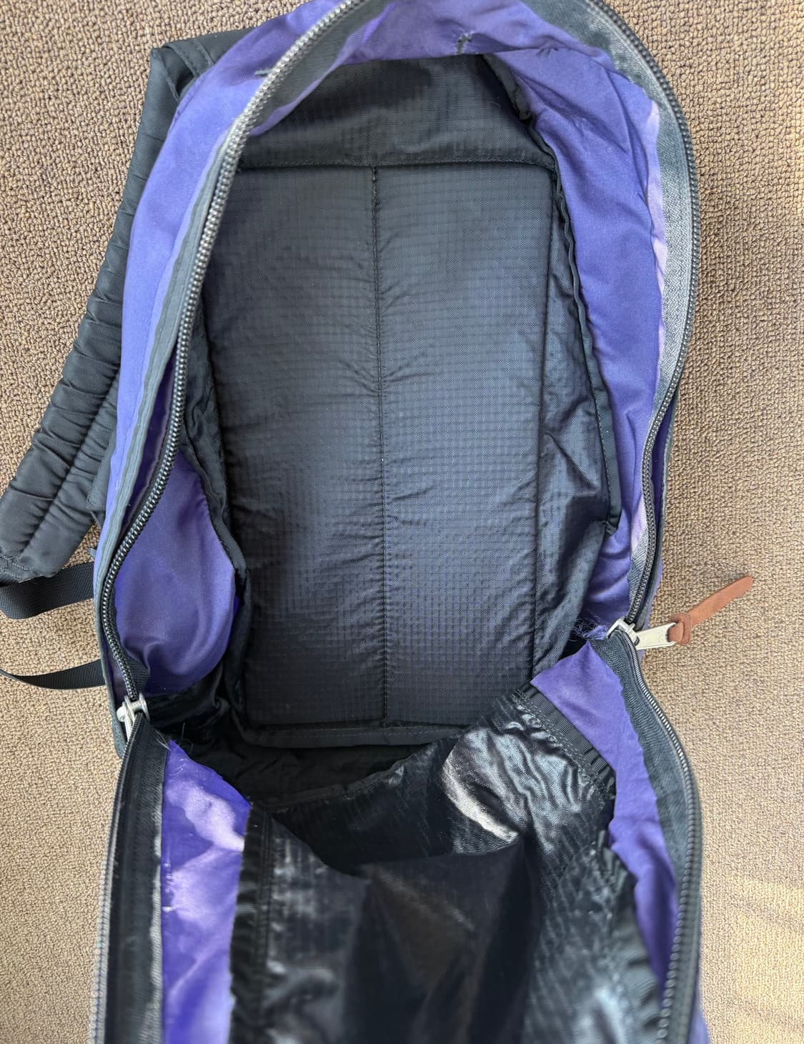 90s 올드로고 Made in usa 그레고리 데이백팩 퍼플컬러 가방 상품이미지3