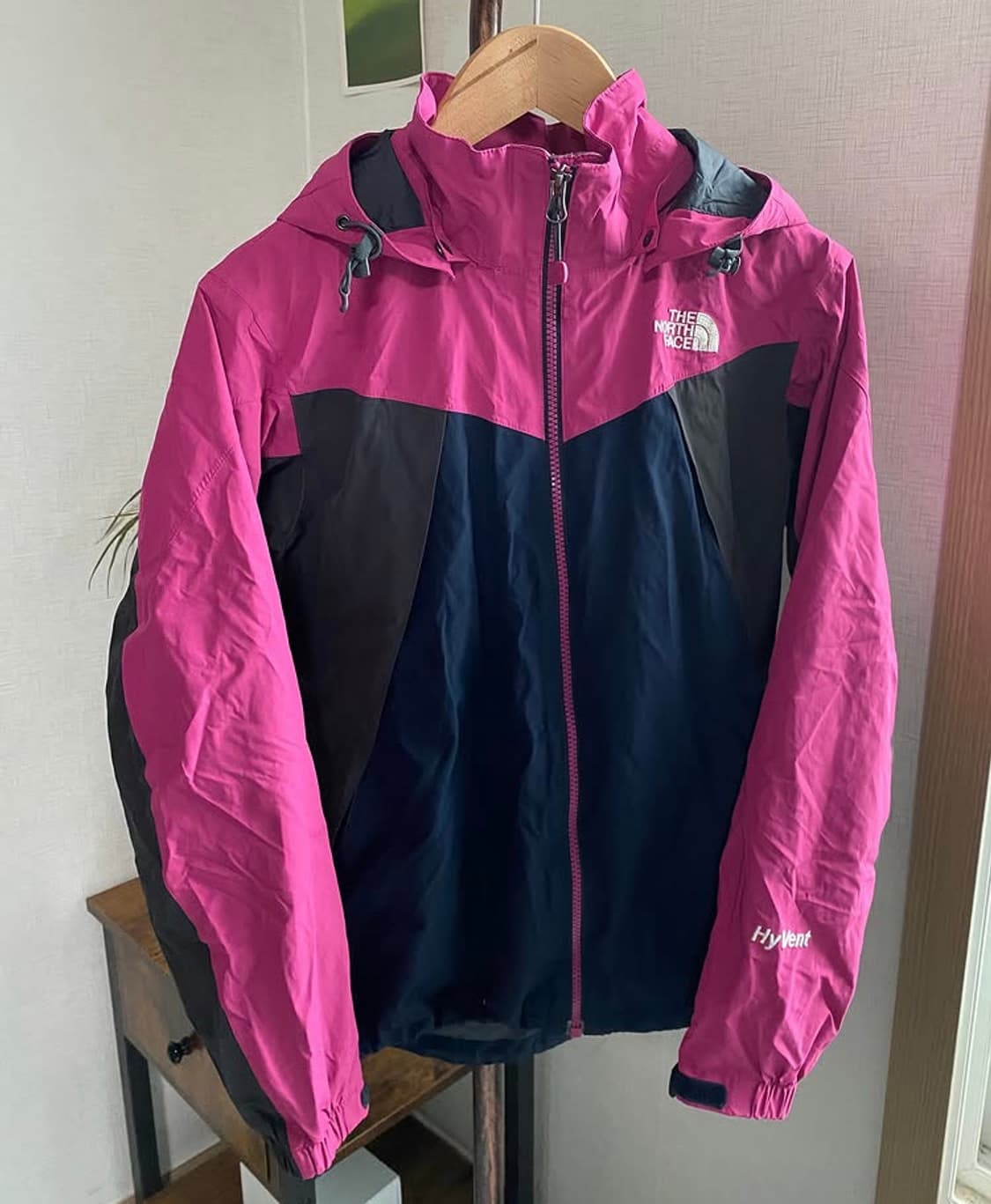 노스페이스 핑크 윈드브레이커 재킷 상품이미지2