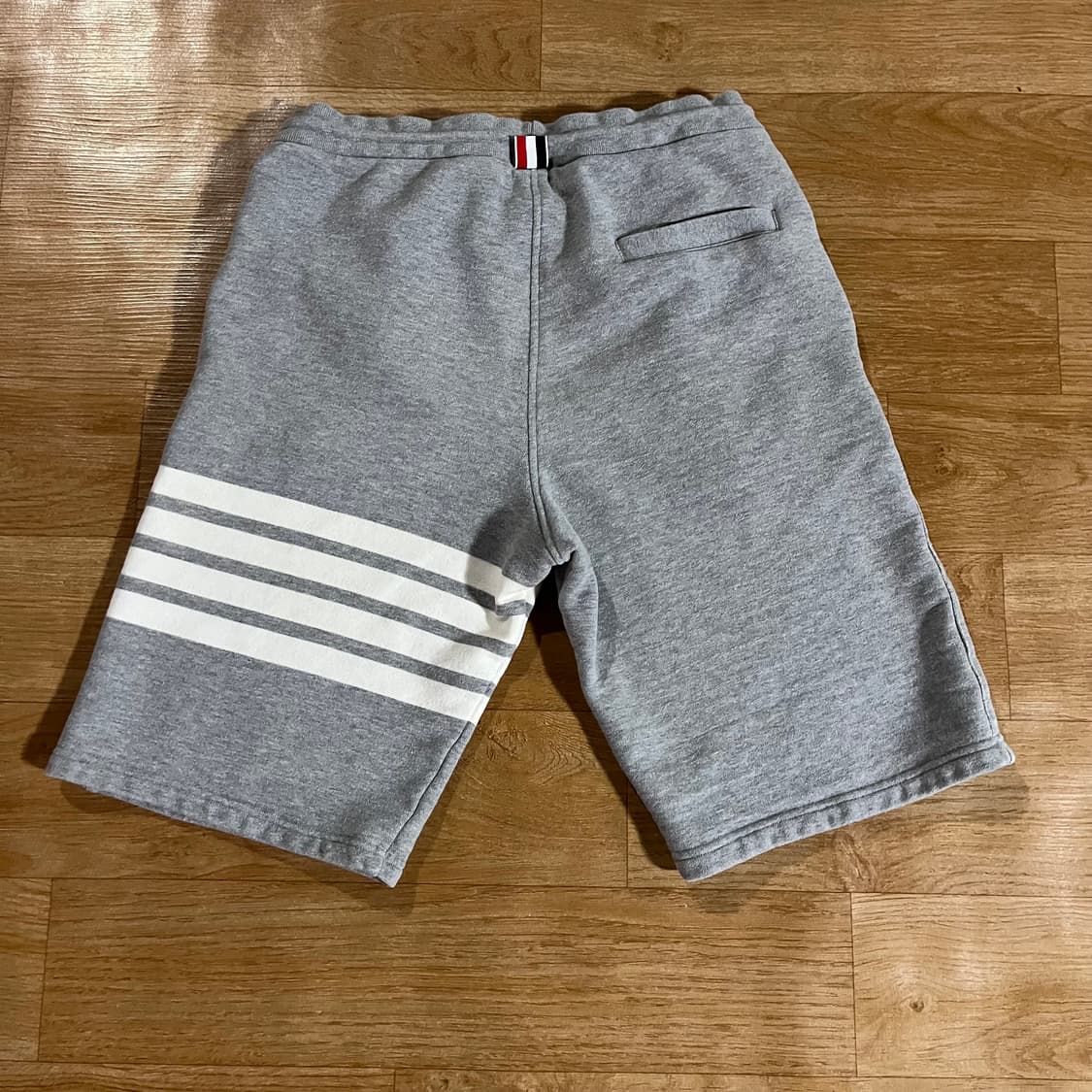 [29-30] 톰브라운 사선바 쇼츠 반바지 상품이미지7