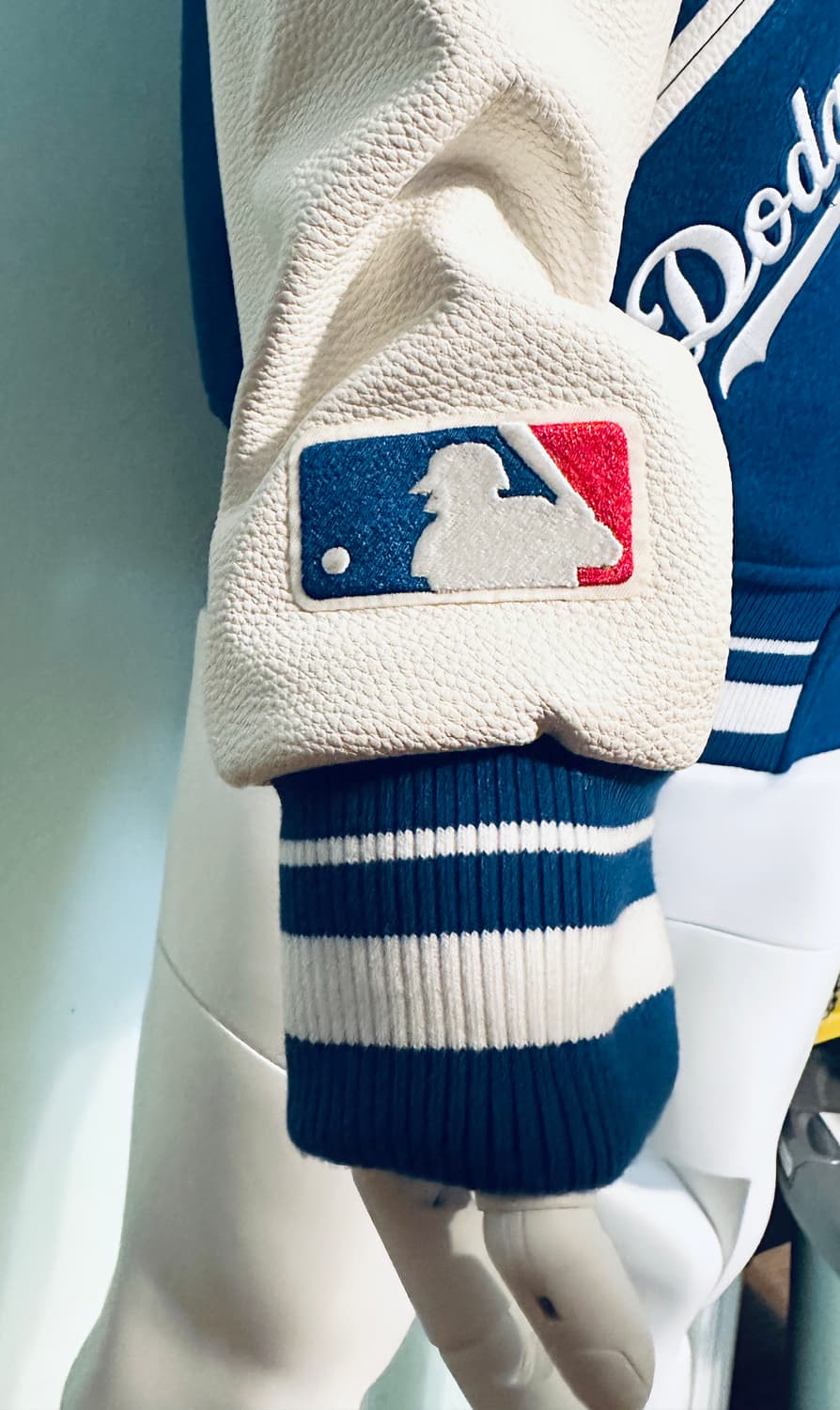 신품 la dodgers 엘에이 다저스 바시티 자켓 팝니다 상품이미지5