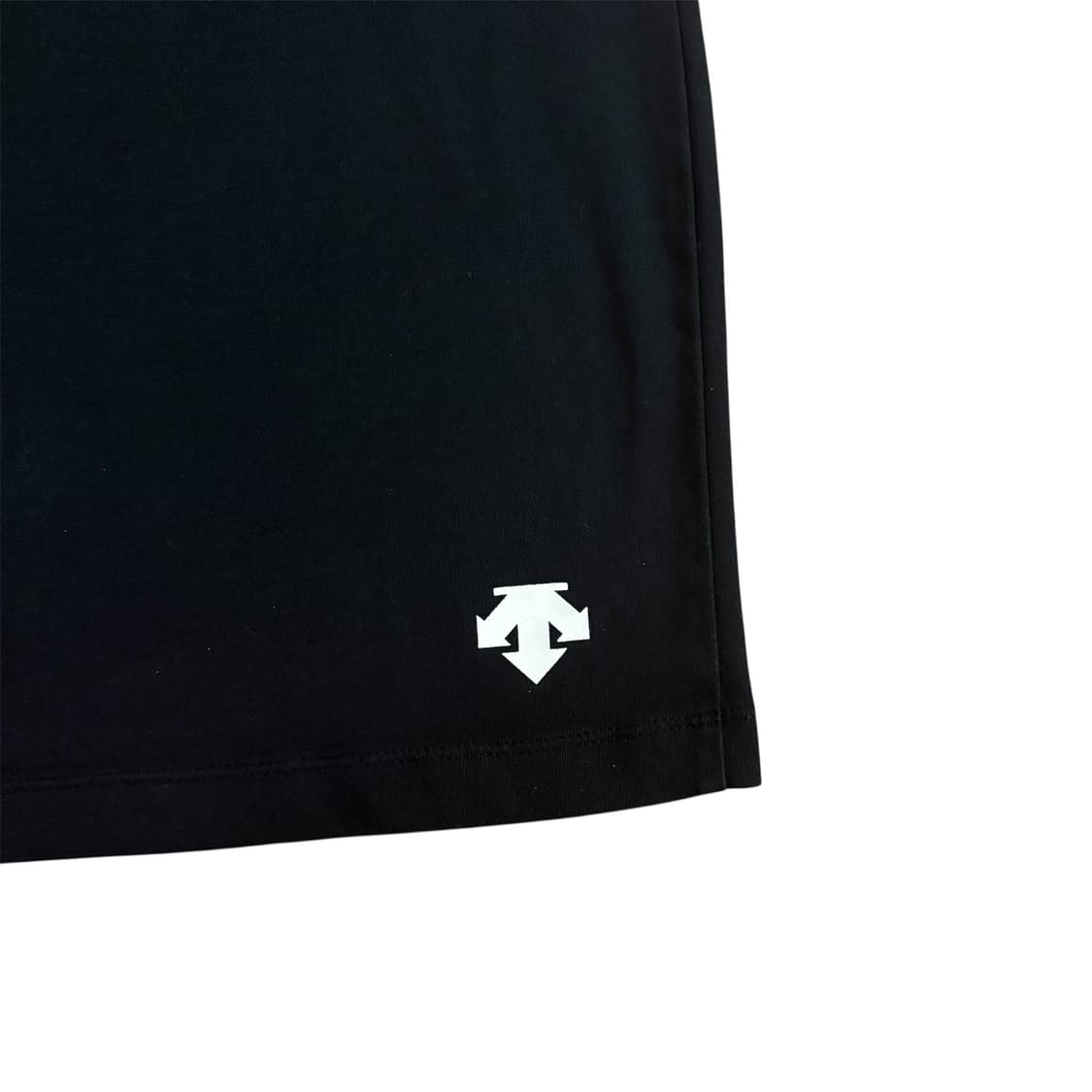 데상트 반팔 T 상품이미지3