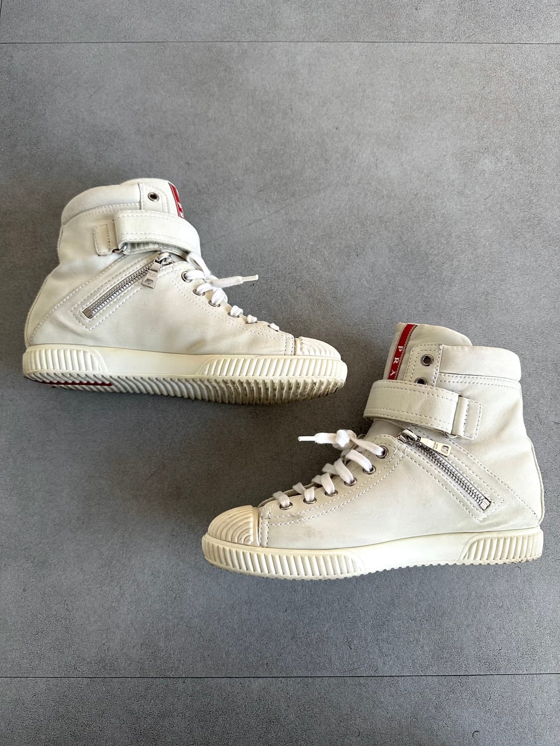 프라다 스포츠 더블 지퍼 아이보리 레더 하이탑 상품이미지5