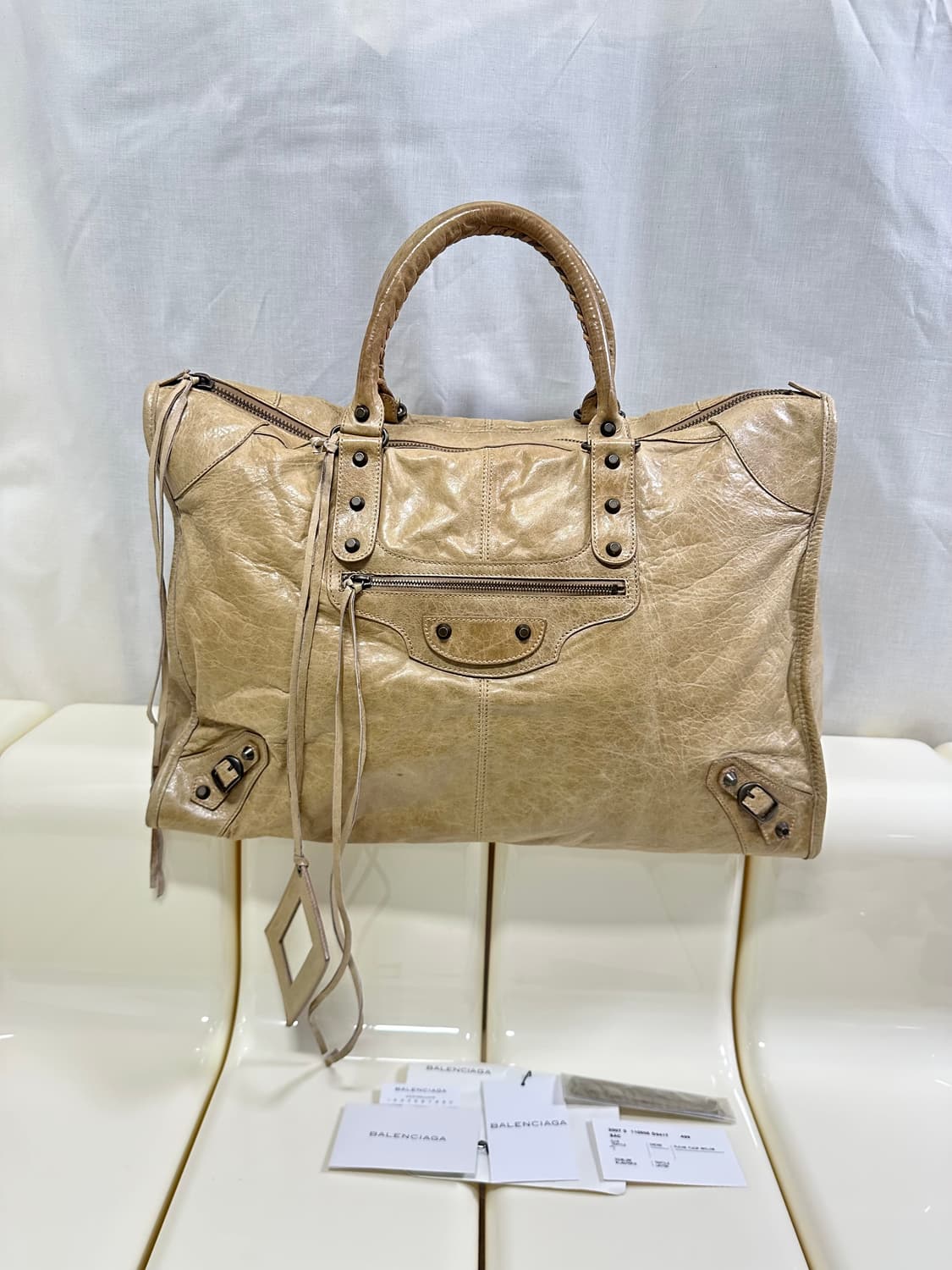 [A 정품] 발렌시아가 시티 모터백 위켄더 카라멜브라운 상품이미지6