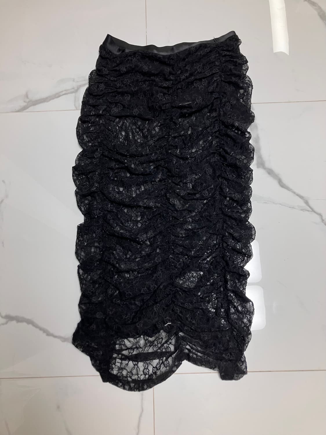 얼반아웃피터스 시스루 레이스 셔링 스커트 새제품 속바지 내장 상품이미지3