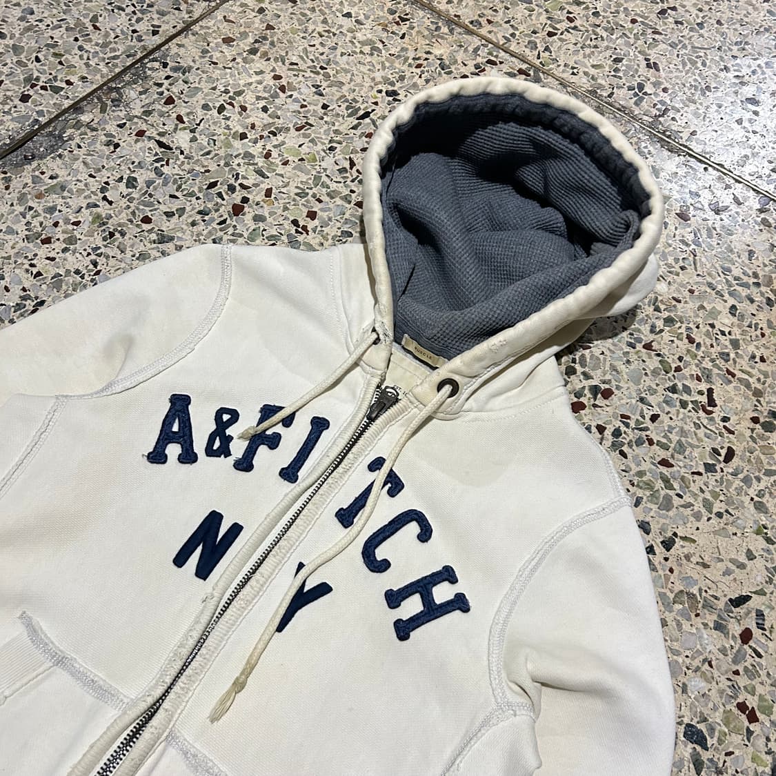 아베크롬비(Abercrombie) 화이트 후드집업 상품이미지2