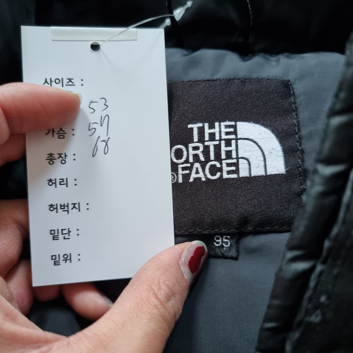 노스페이스 눕시 700 패딩 블랙  상품이미지3