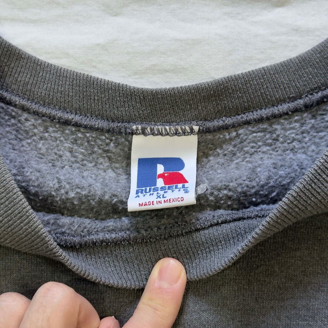 90s 러셀 에슬레틱 블랭크 스웻셔츠 상품이미지4