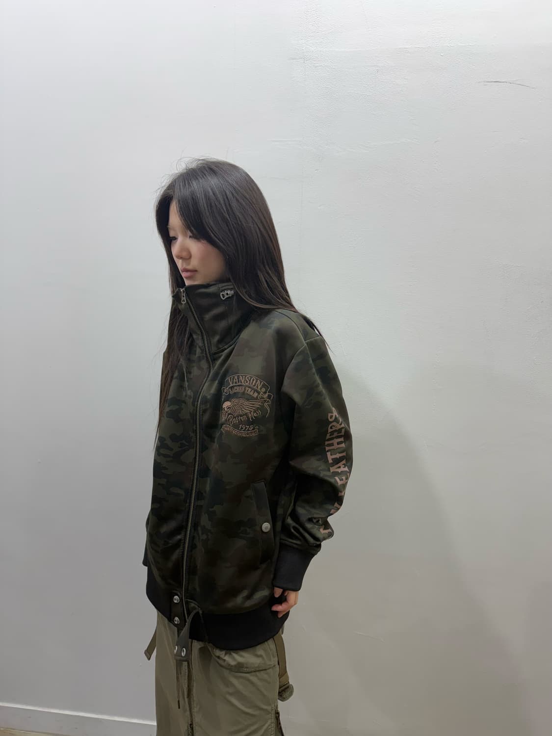 밴슨 바이커 무드 카모 패턴 오버핏 집업 상품이미지5