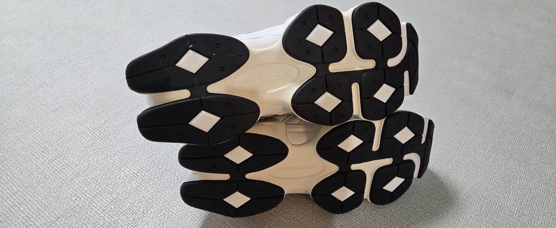 뉴발란스 9060 블랙화이트 290사이즈  상품이미지6