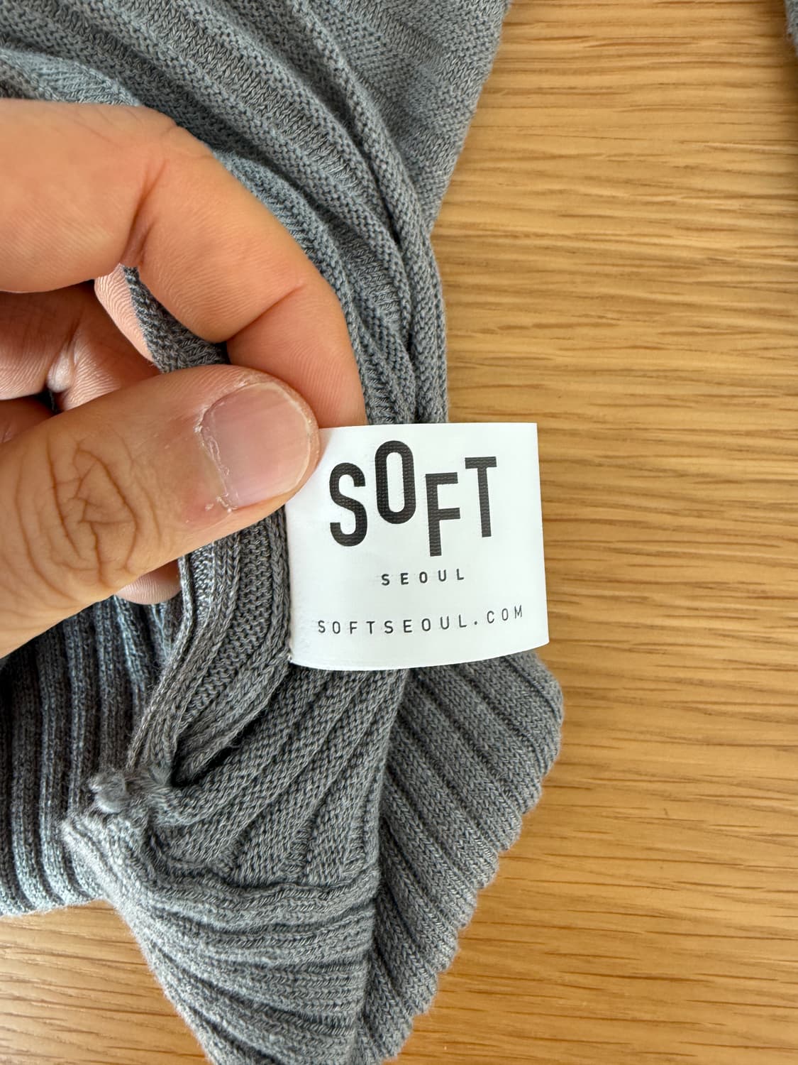 소프트 서울(SOFT SEOUL) 비대칭 니트 롱슬리브 상품이미지6