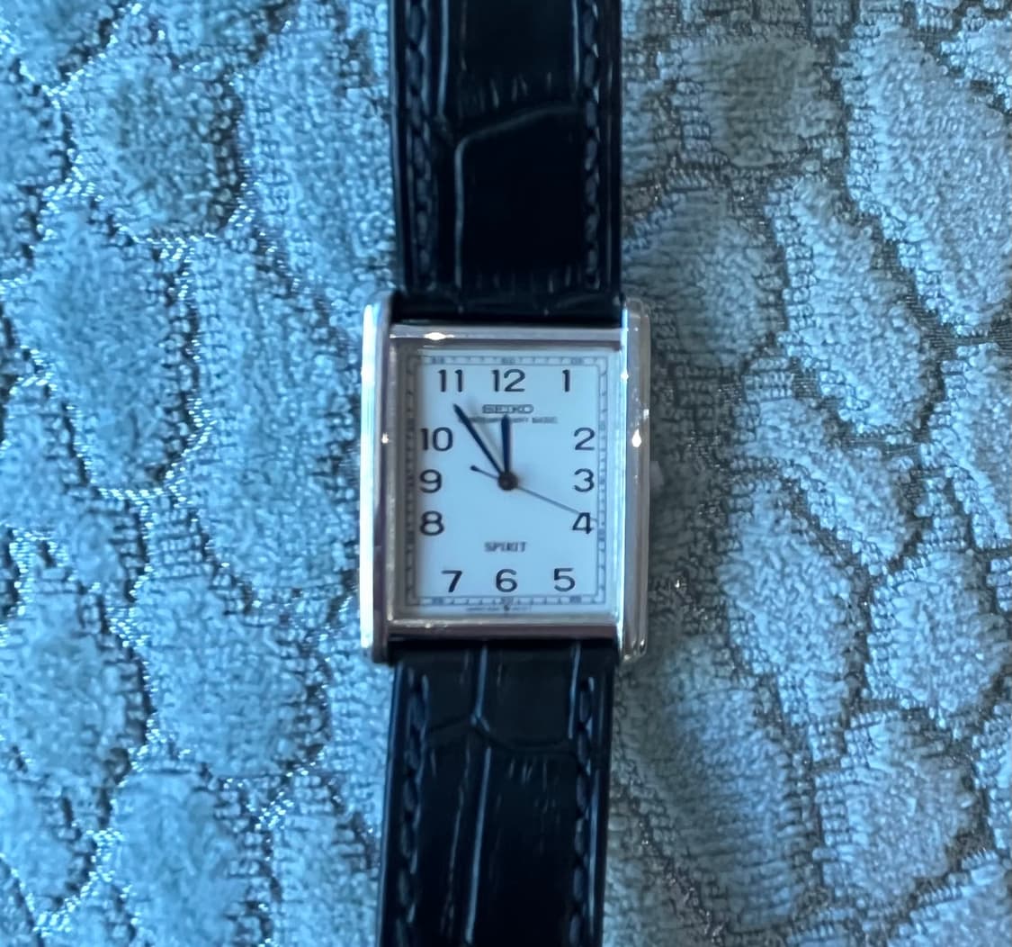희귀) 세이코 스피릿 컨템포러리 베이직 탱크 시계 (블루핸즈) 상품이미지4