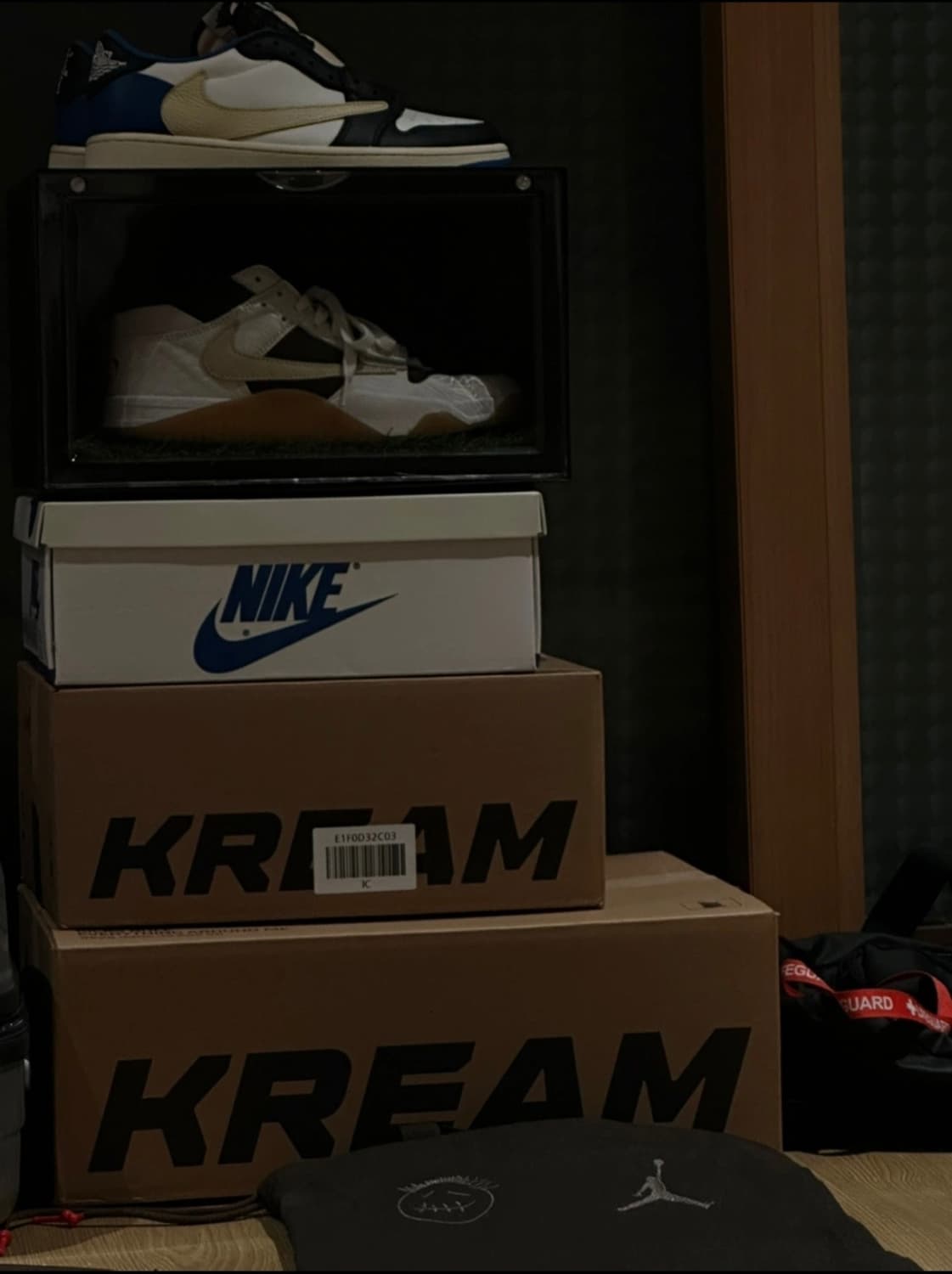 조던 x 트래비스 스캇 점프맨 잭 TR 세일 앤 다크 모카 상품이미지1