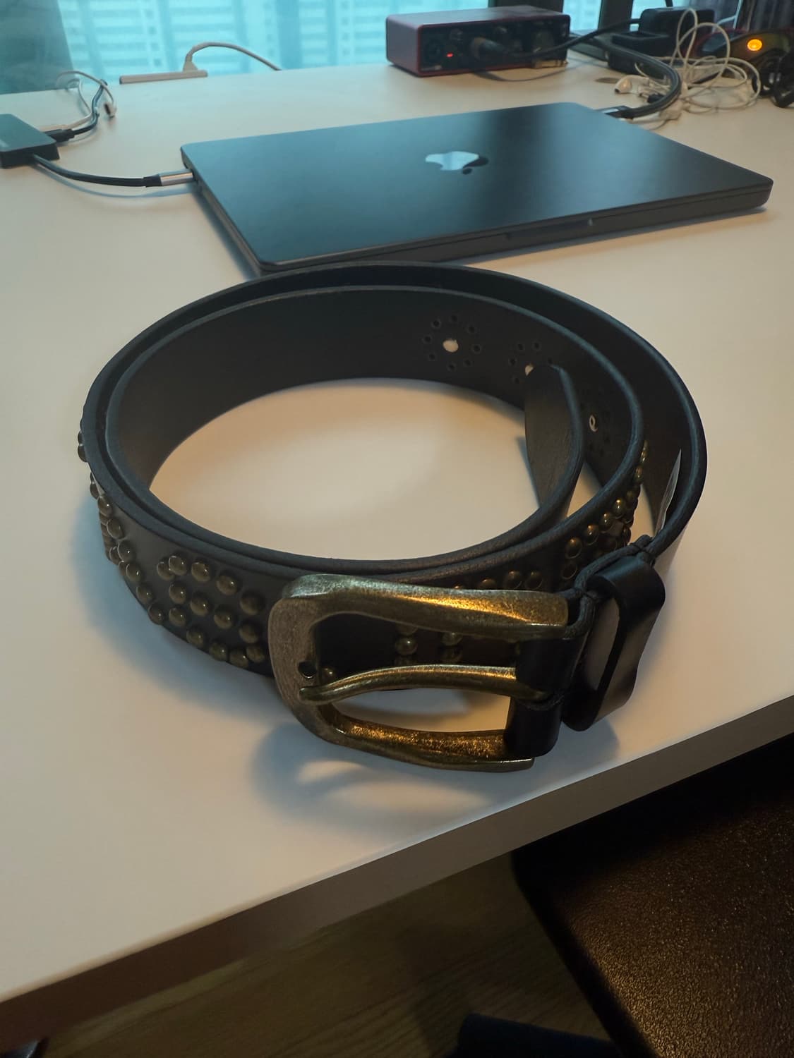 Pleasures studded belt 사이즈 L,XL 미착용 상품이미지3
