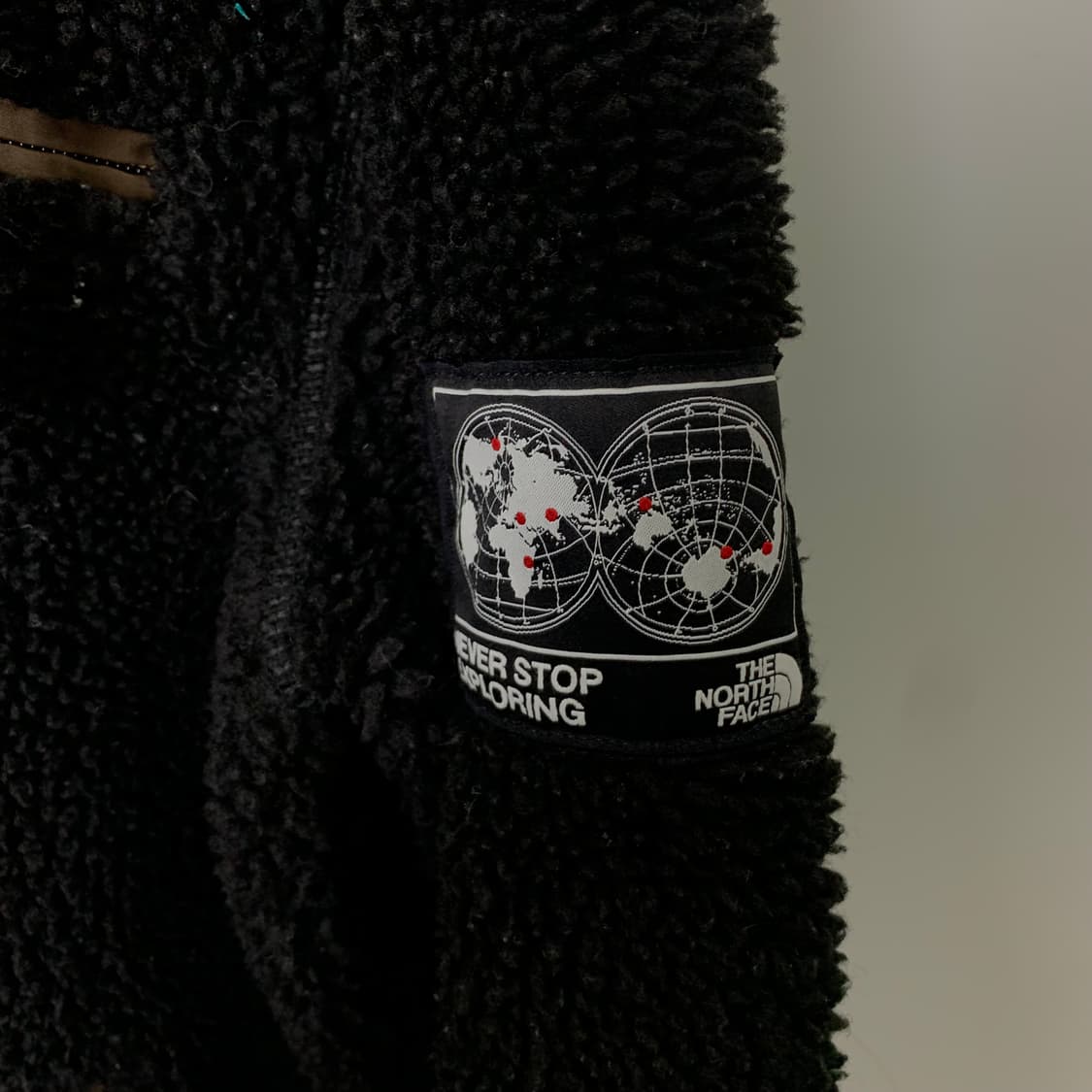 노스페이스 블랙 뽀글이 쉐르파 후드집업 상품이미지6