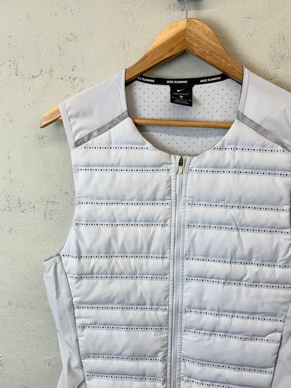 나이키 에어로로프트 구스다운 러닝 경량패딩 상품이미지6