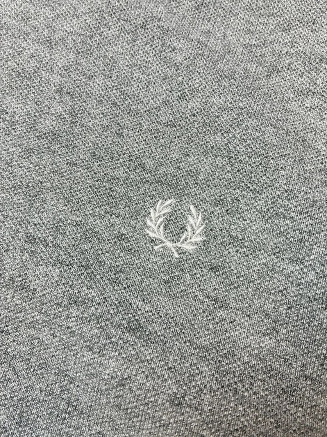 프레드페리 FP 로고 오버핏 맨투맨 PN5197 상품이미지4