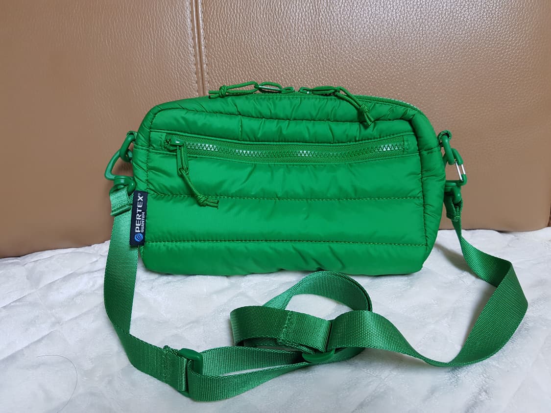 슈프림 퍼퍼 사이드백 크로스백 그린 22FW 상품이미지3