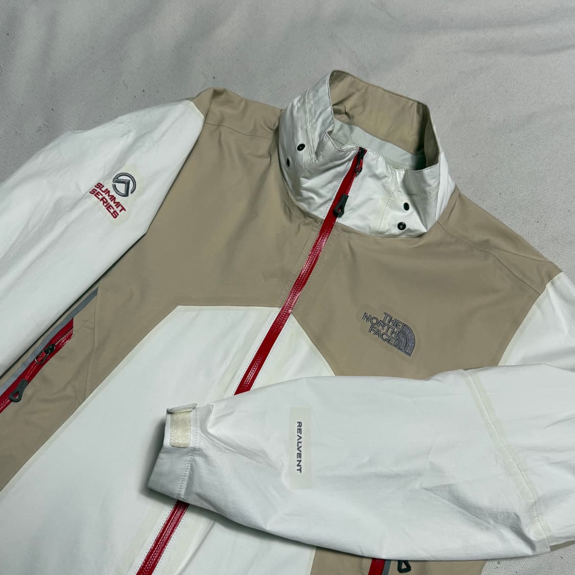 M 노스페이스 써밋 리얼벤트 배색 바람막이 상품이미지1
