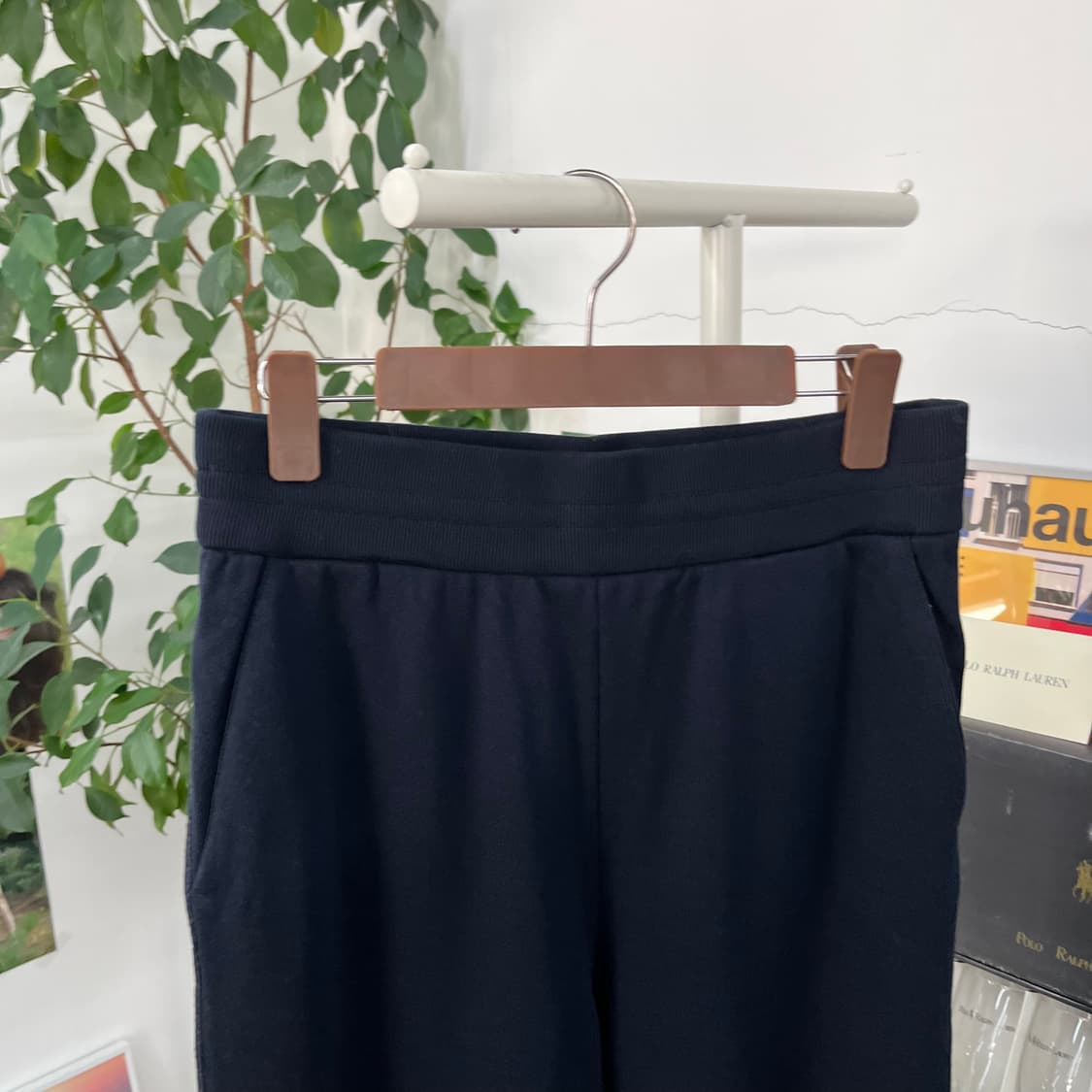 프라다 트레이닝 조거 팬츠 M 상품이미지3