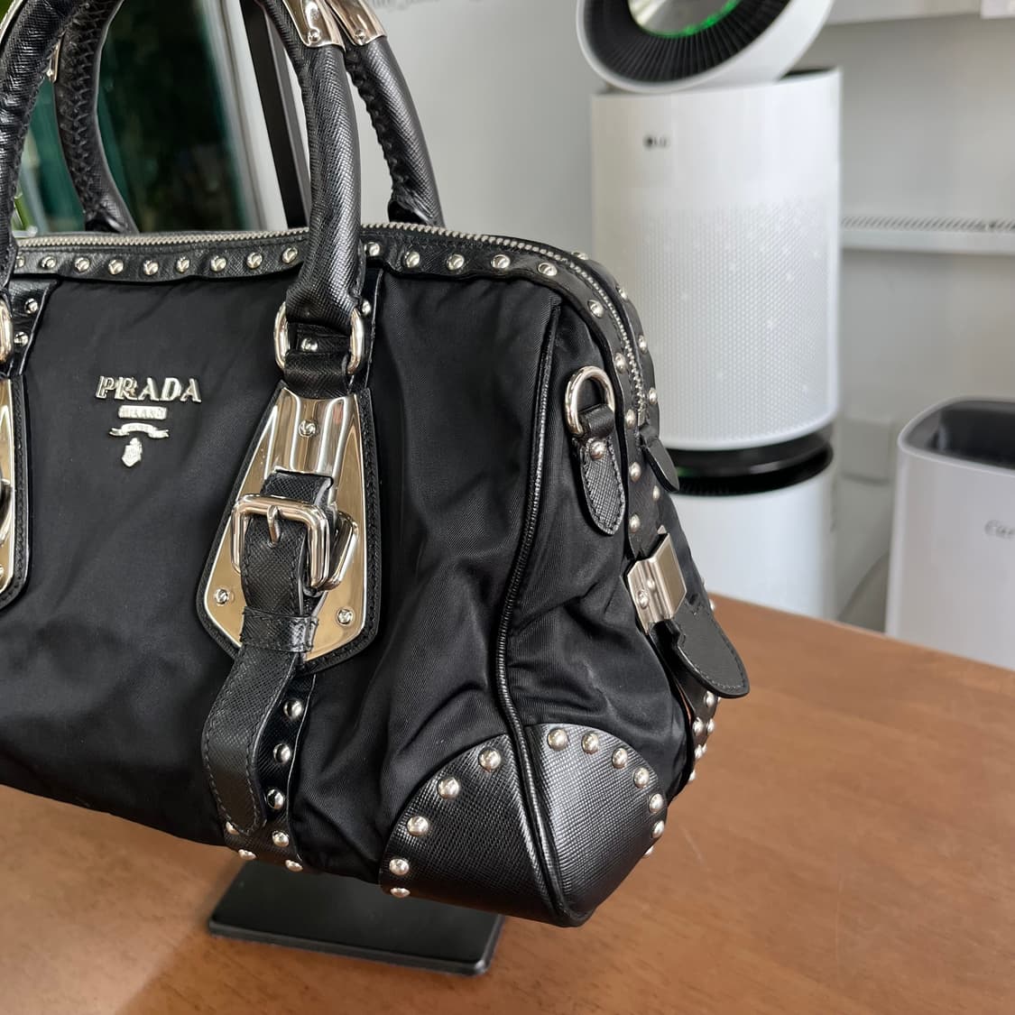 프라다 나일론/레더 스터드 토트백 상품이미지5