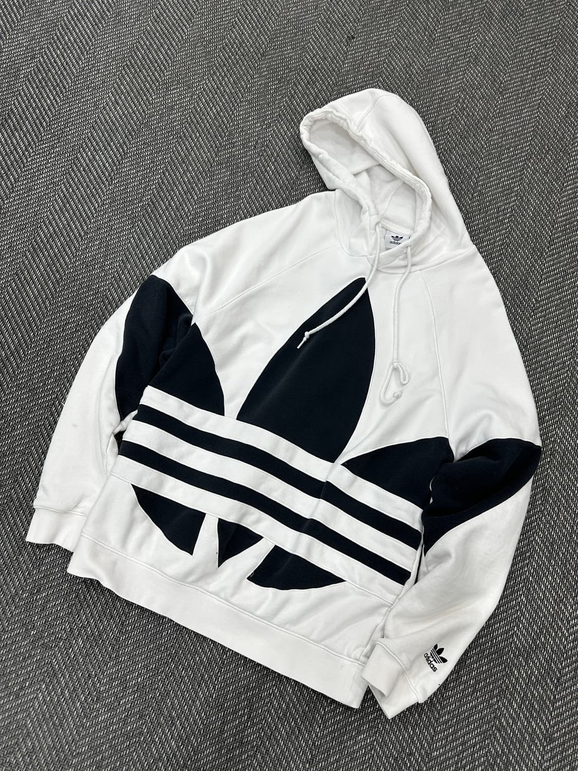 아디다스 빅트레포일 후드티  상품이미지1