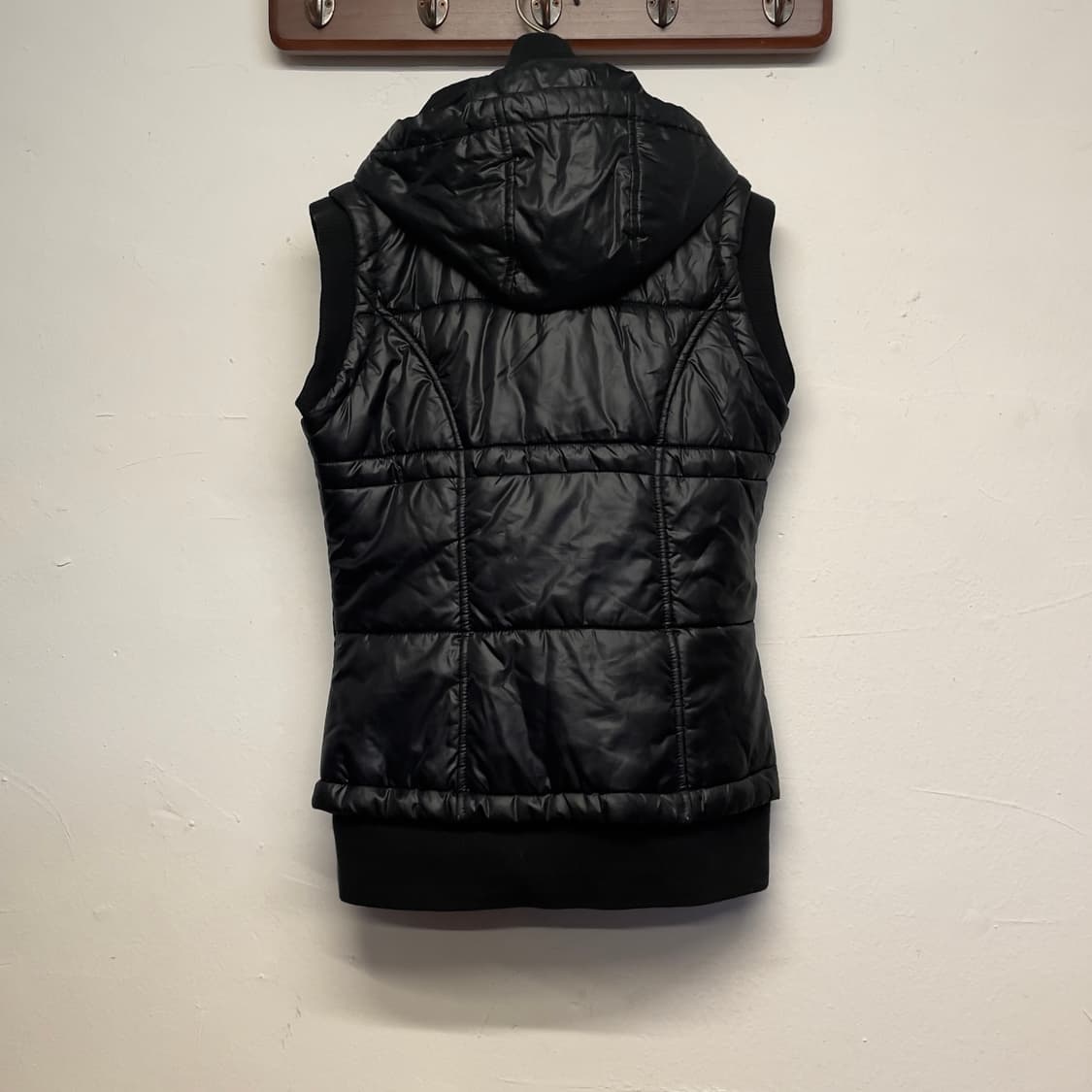 아디다스 (우먼) 후디 패딩 베스트   상품이미지5