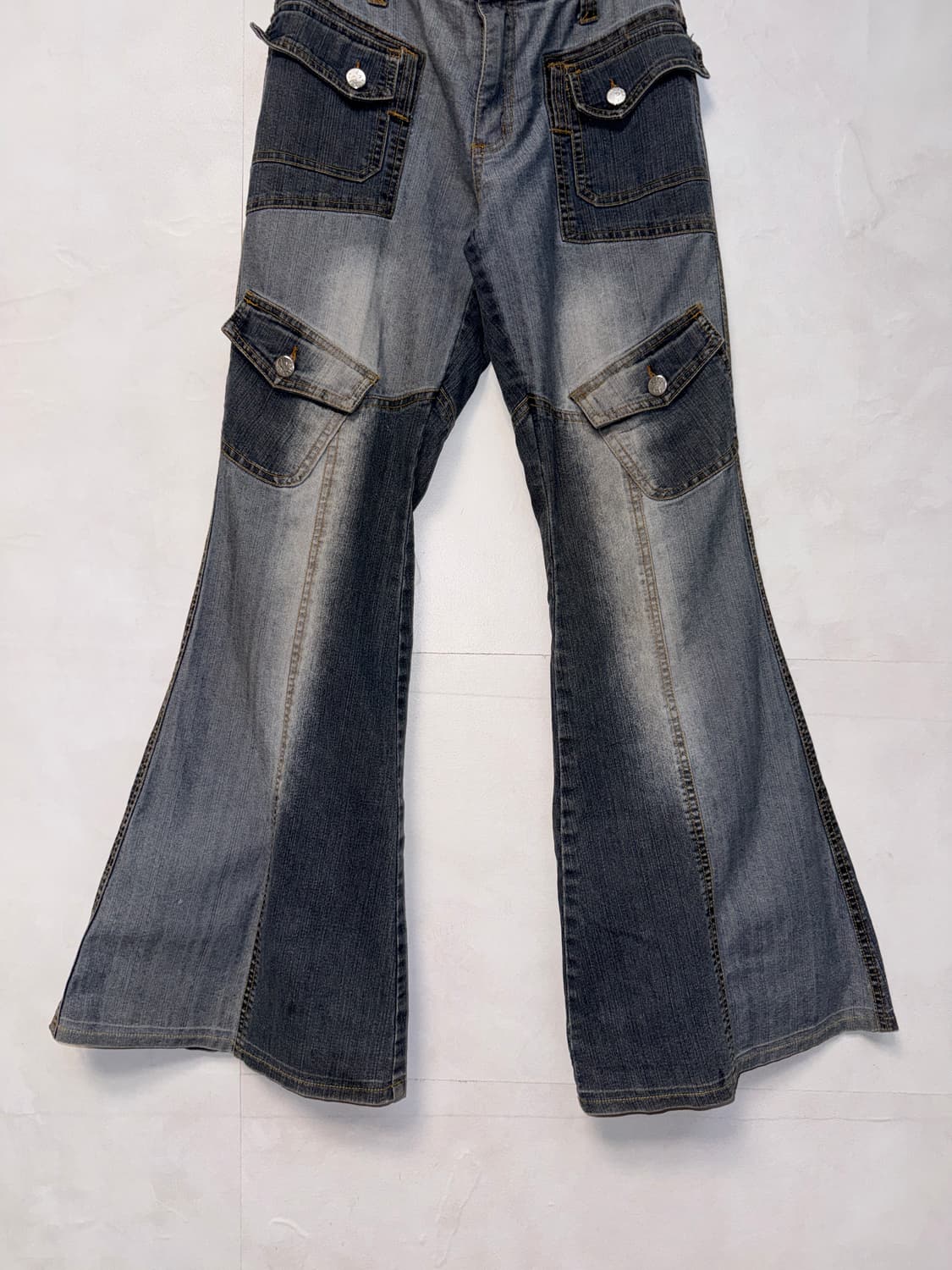 Washing denim multi pocket bootscut 카고팬츠 상품이미지3