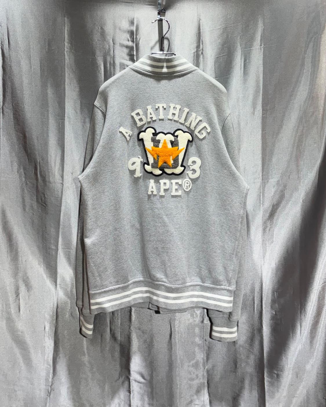 L A BATHING APE 베이프 93 패치 코튼 그레이 바시티  상품이미지4