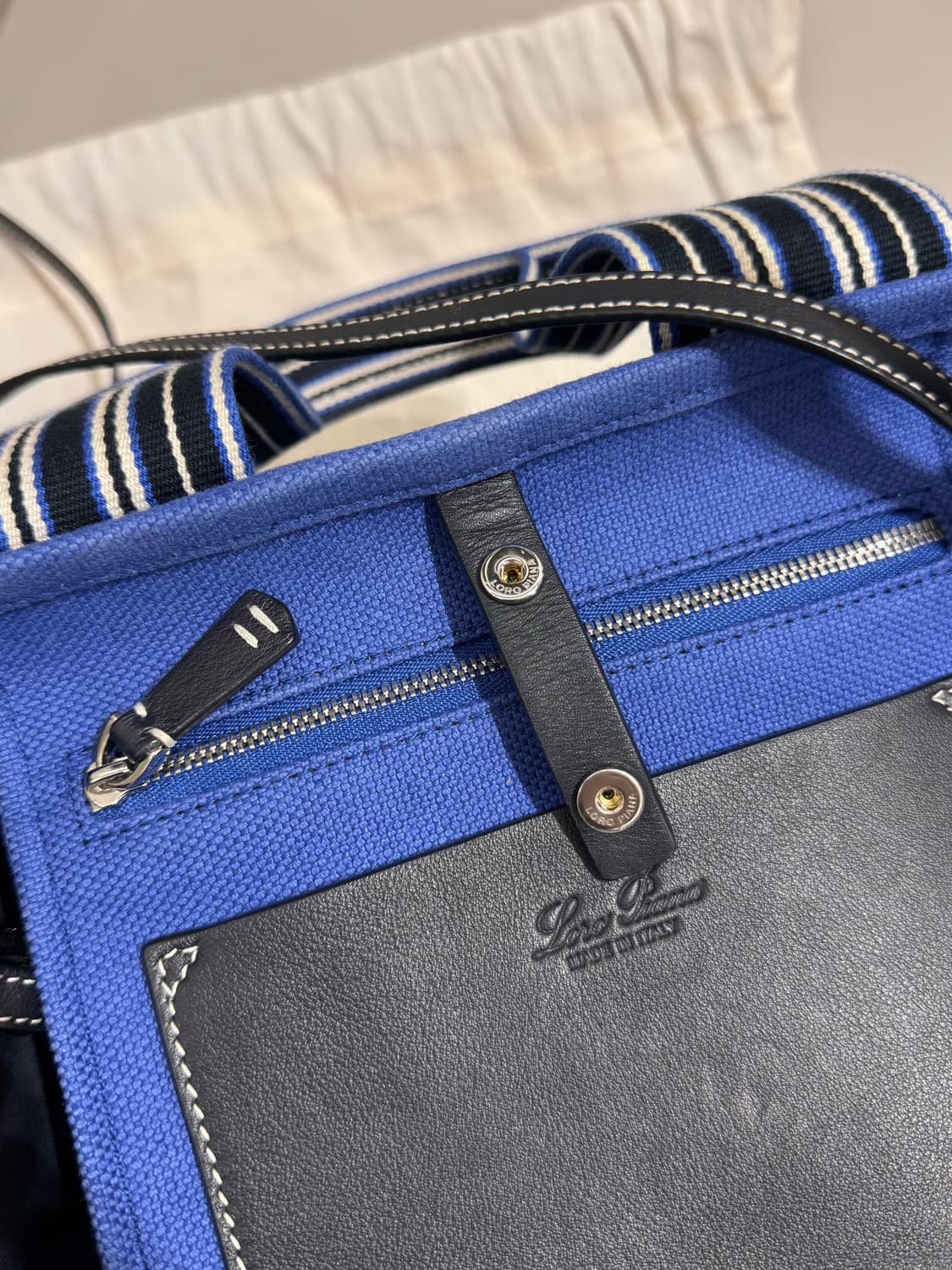 로로피아나 수트케이스 스트라이프 미니 상품이미지9