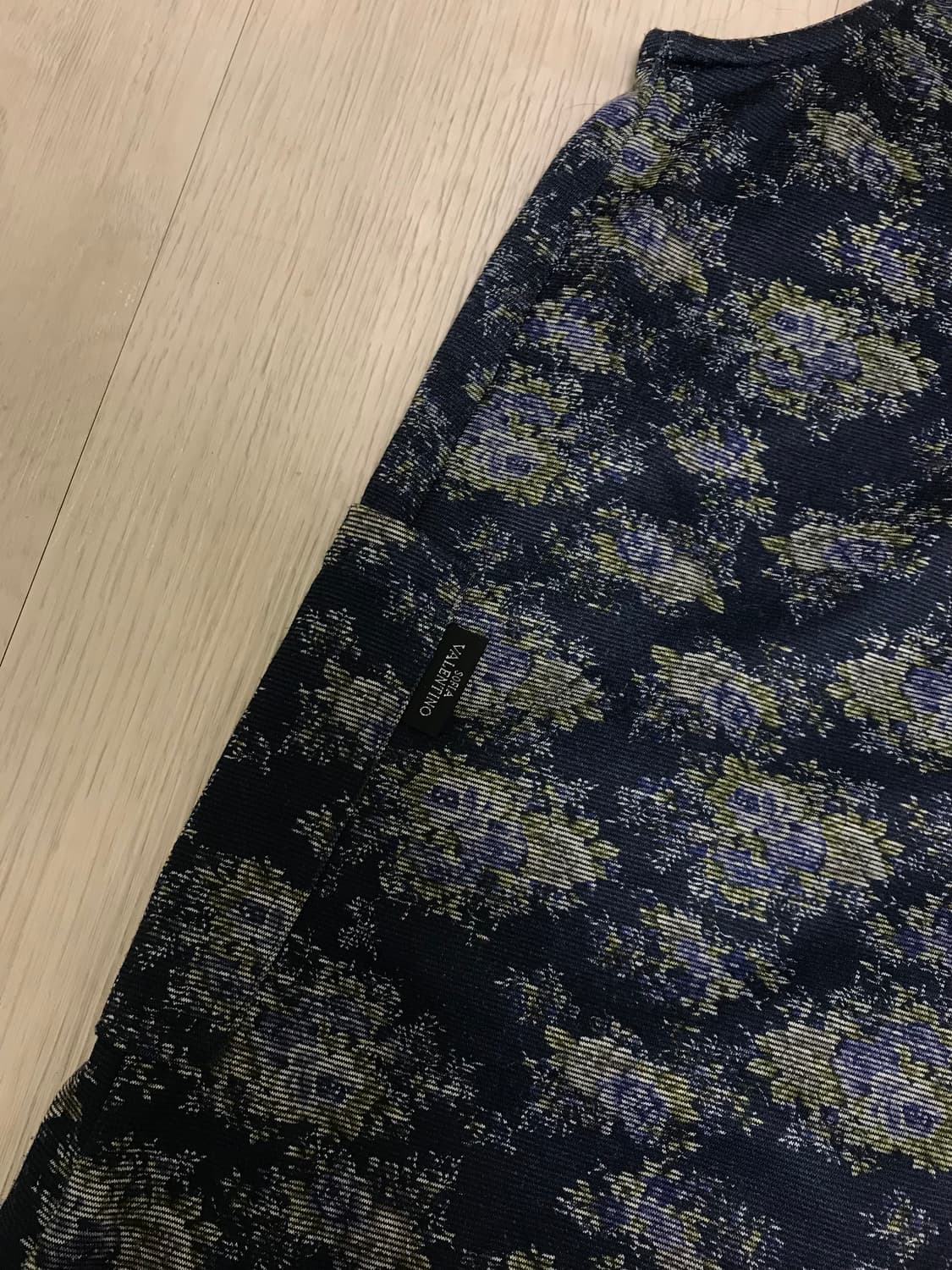 네이비 꽃무늬 라운드 나시 원피스 Navy floral one-piece 상품이미지6