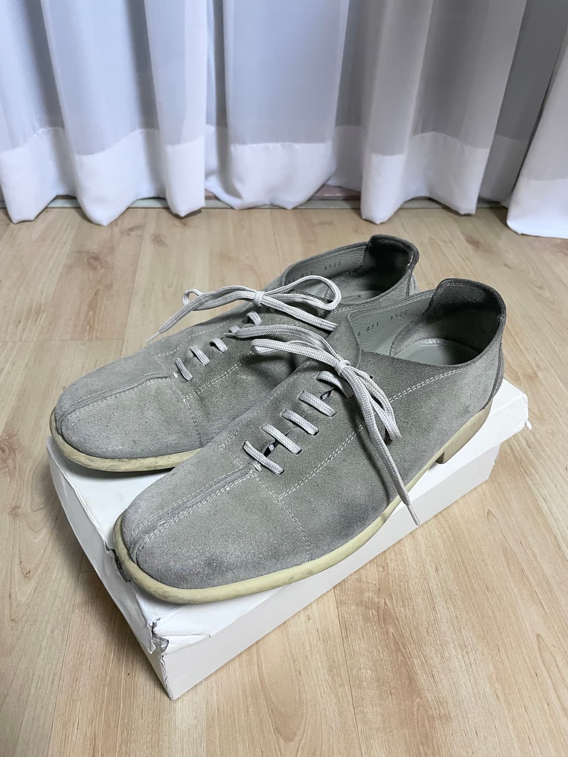 페라가모 스웨이드 레이스업슈즈 로퍼 프라다 상품이미지1