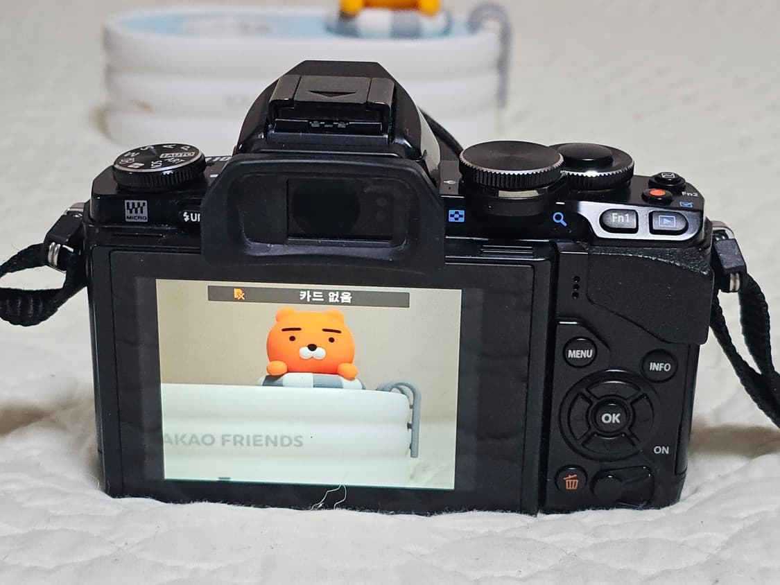 올림푸스 OM-D E-M10 미러리스 디지털 카메라 상품이미지8