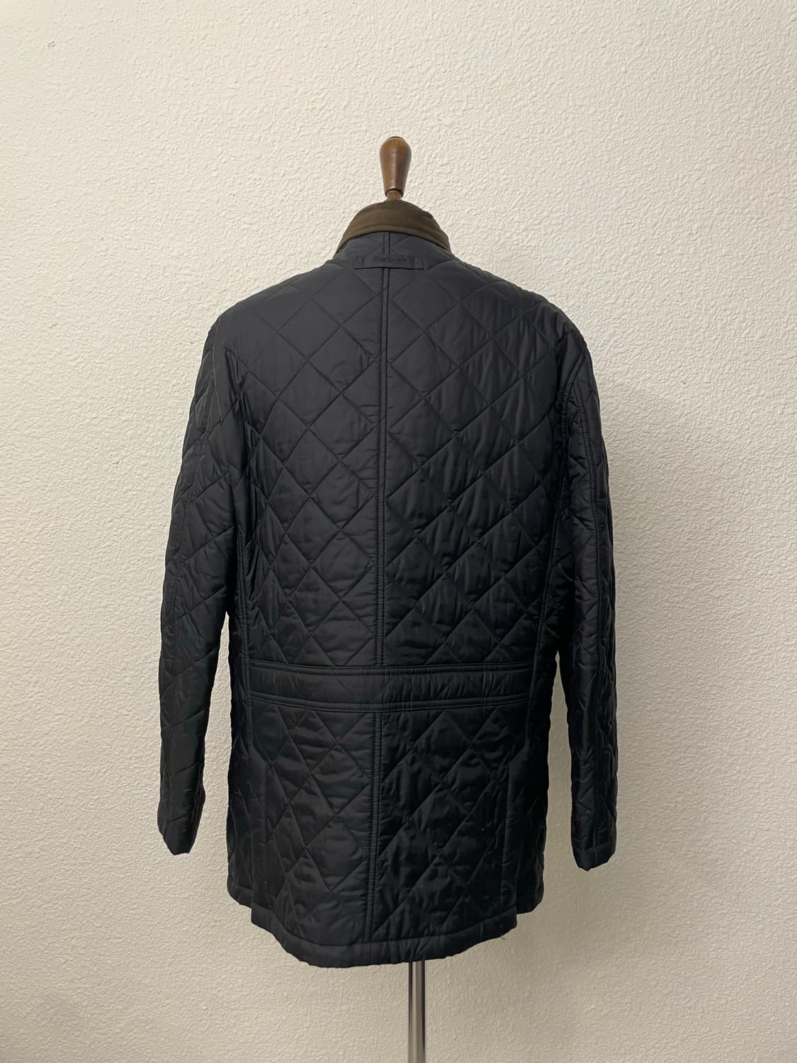 바버 (Barbour) 네이비 경량 패딩 XL 상품이미지7