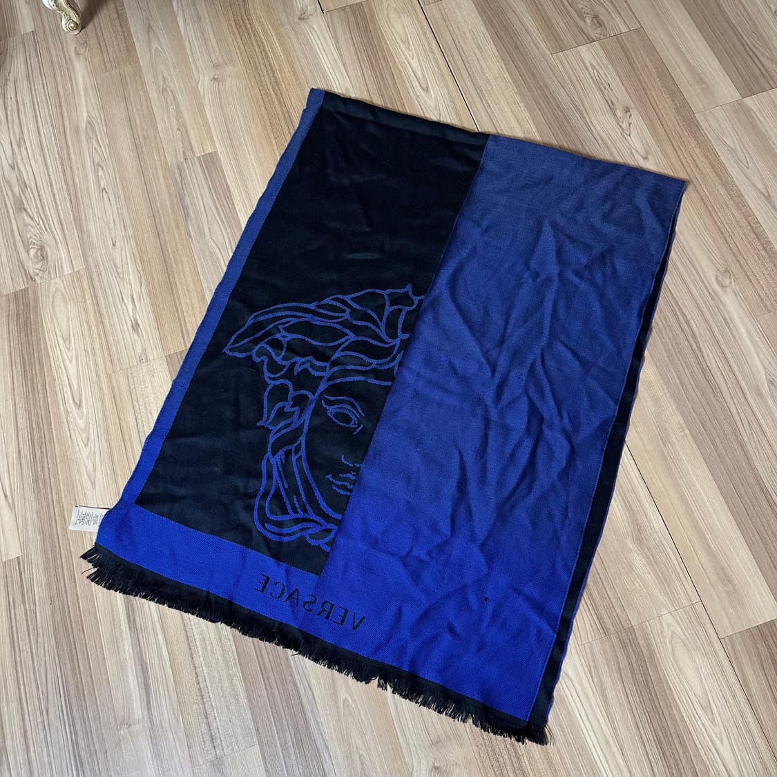 베르사체 울 머플러 상품이미지1