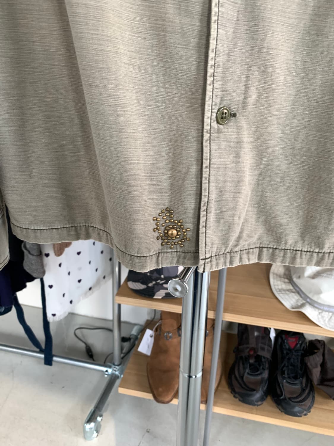 Remi relief 레미 릴리프 하트 밀리터리 셔츠 상품이미지5