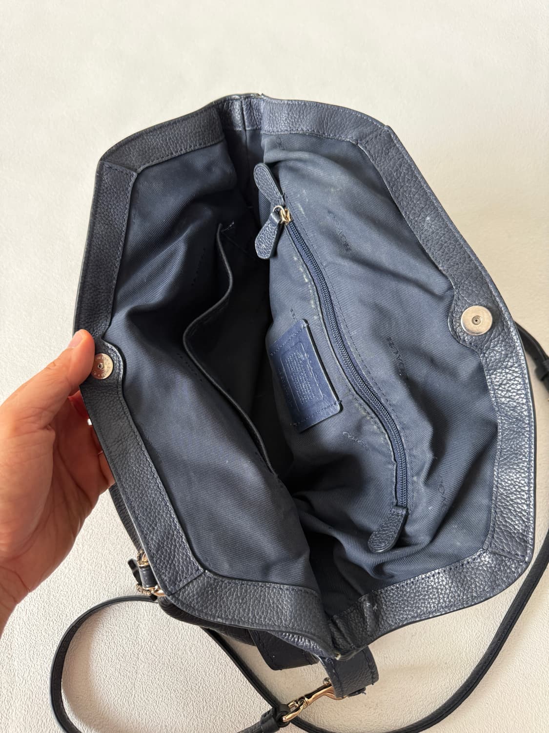 코치(COACH) 레더 토트 크로스백 상품이미지9