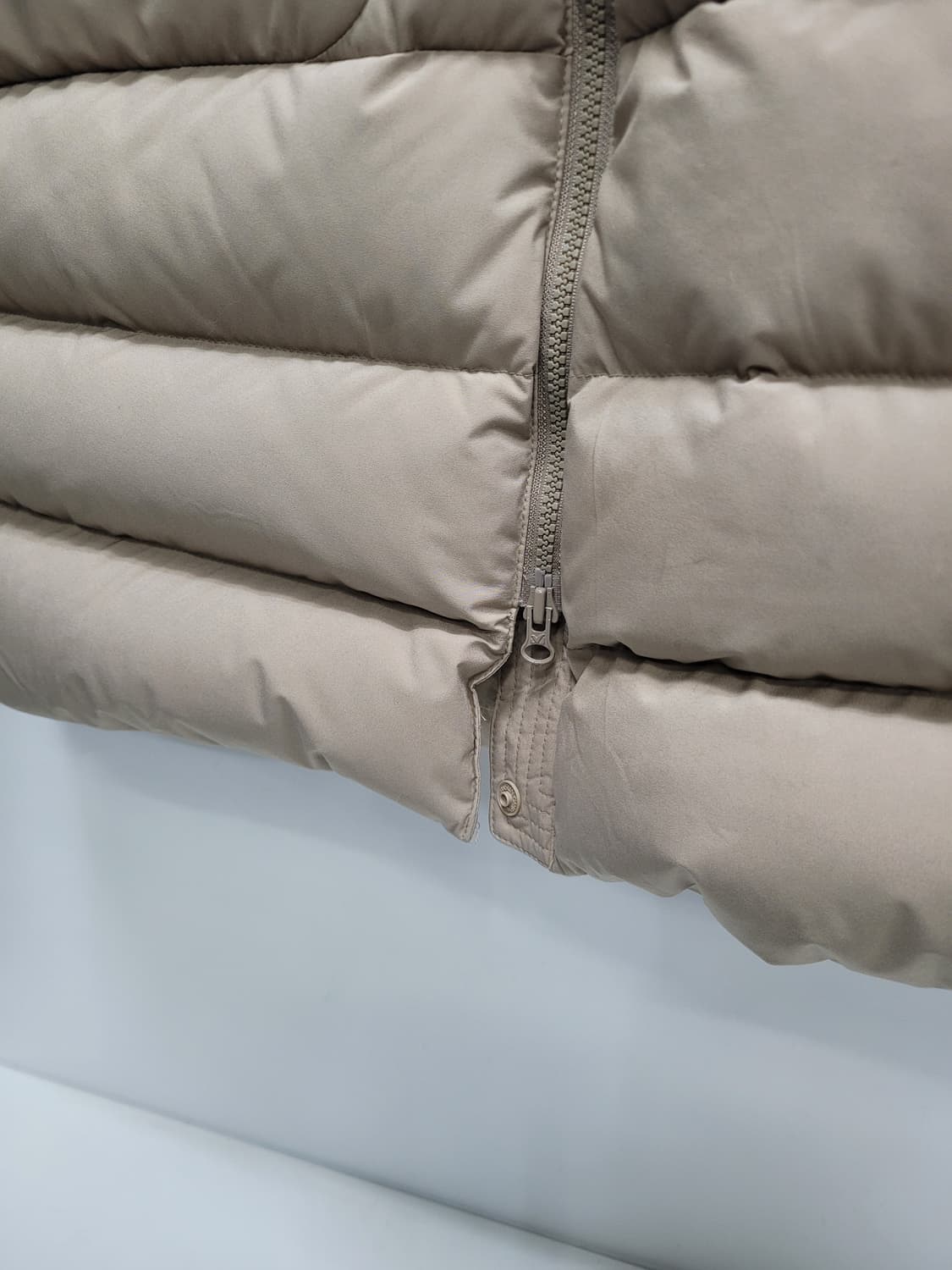 MILLET 22FW 밀레 구스 다운 후드 롱 패딩 / 여 95 베이지
 상품이미지6