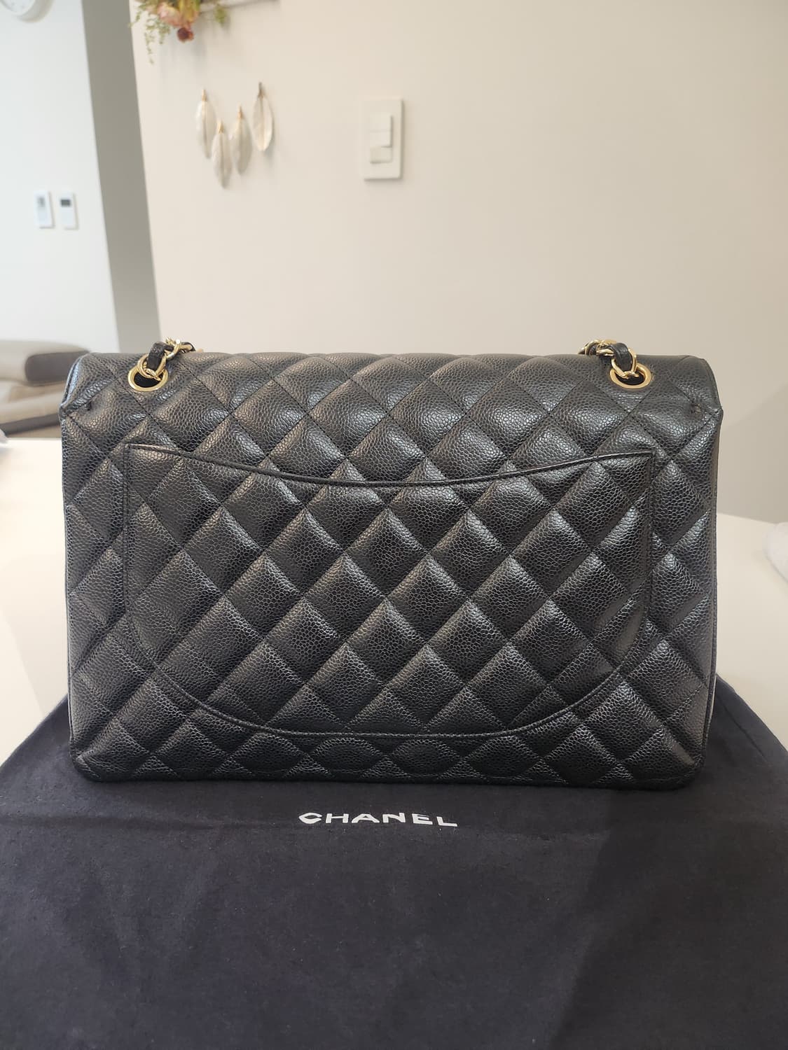 샤넬 클래식 캐비어 블랙 금장 라지 정품 상품이미지2