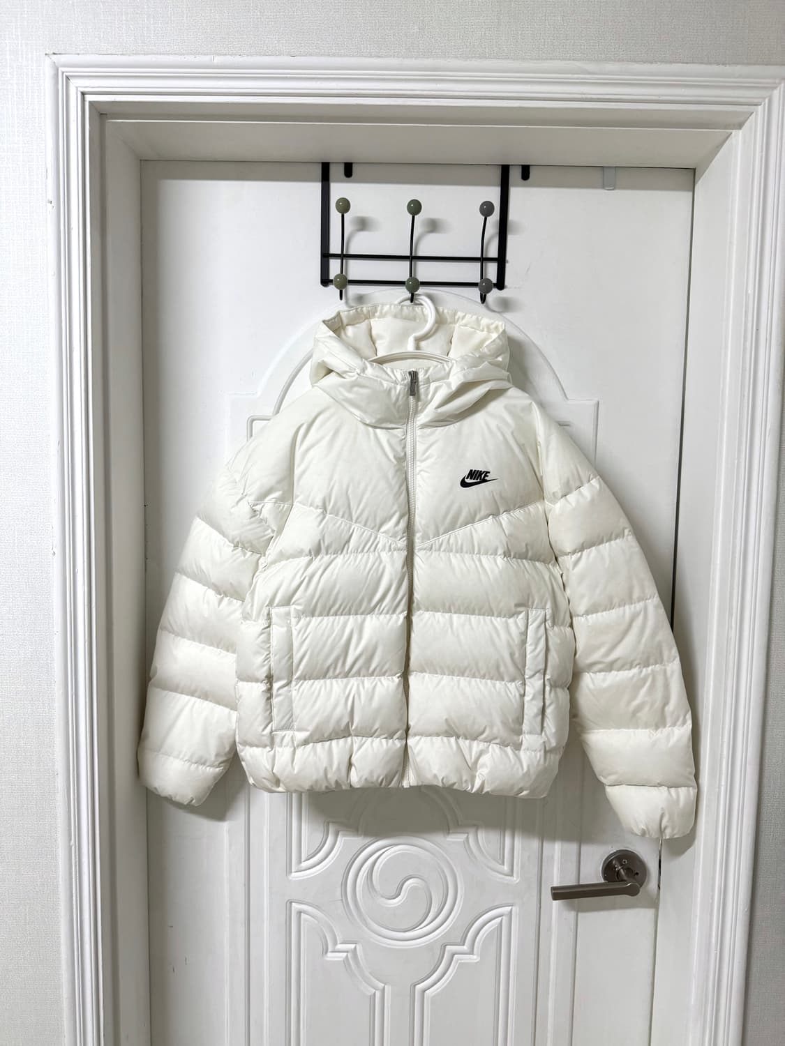 85 m사이즈 여성 나이키 스톰핏 화이트 숏패딩 상품이미지1