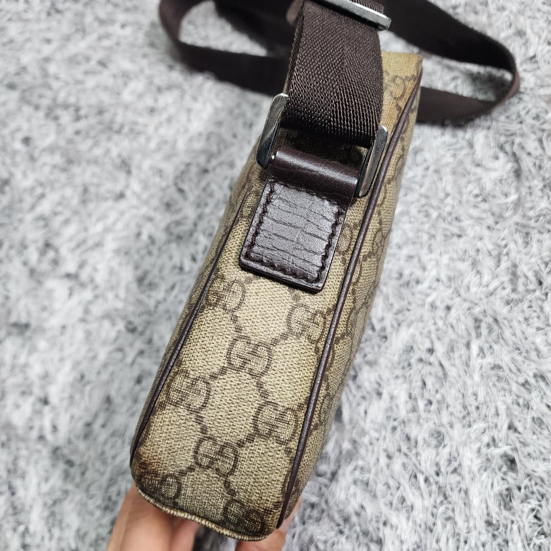 구찌 GG 슈프림 메신저백 크로스백 상품이미지3