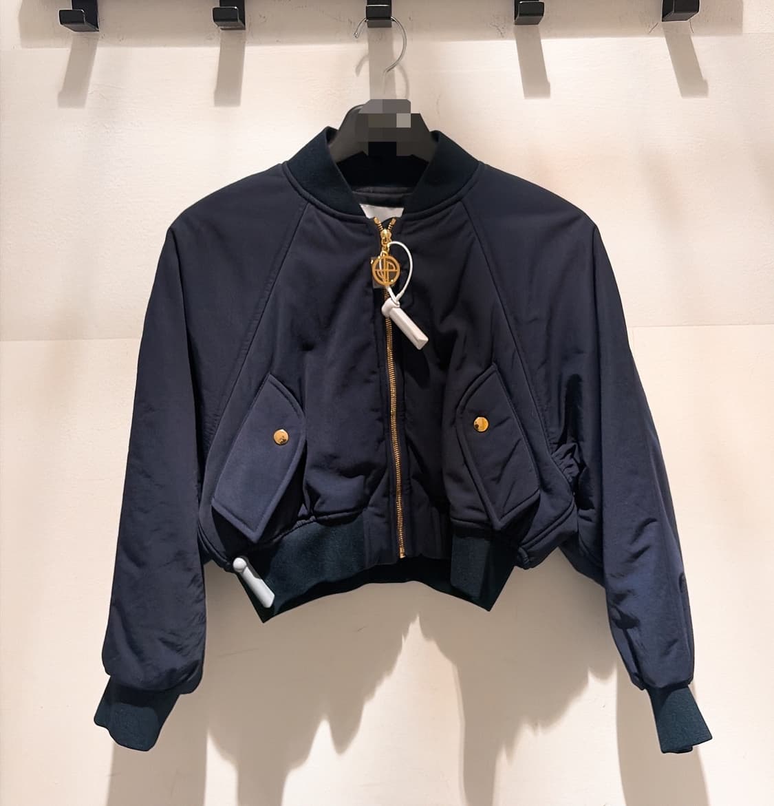 (정품/새상품) PATOU 파투 빠투 여성 네이비 크롭 보머 자켓 상품이미지1