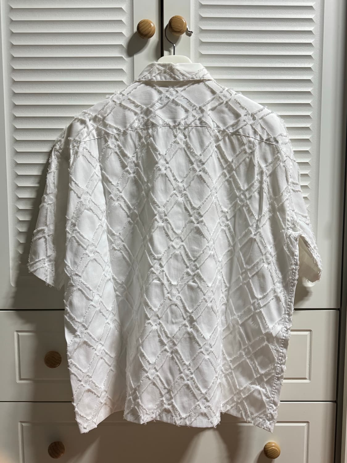 해칭룸 박스 테슬 셔츠 상품이미지2